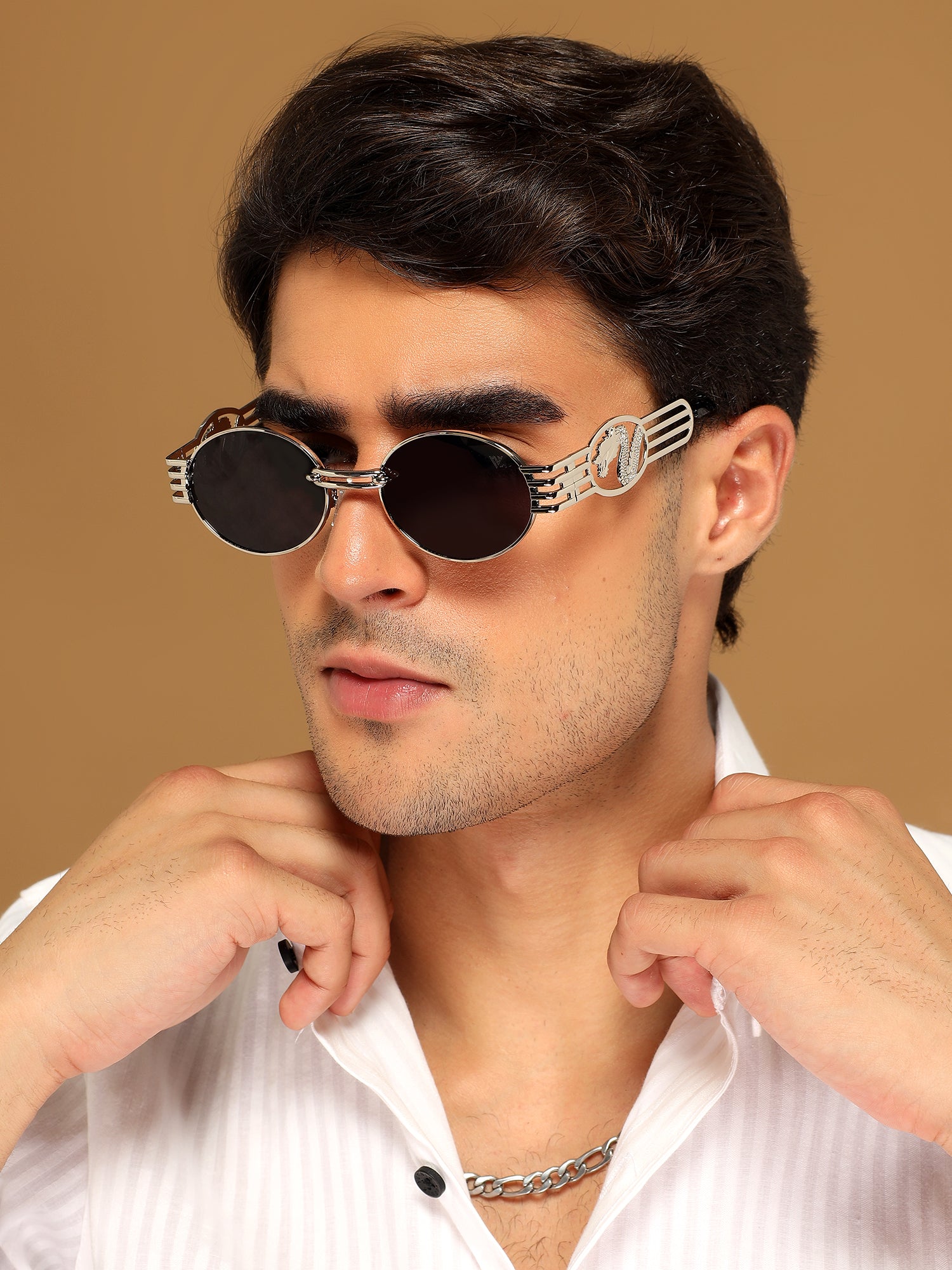 Viper | Oval Sunglasses (Black Lens | Silver Frame - MG5189)