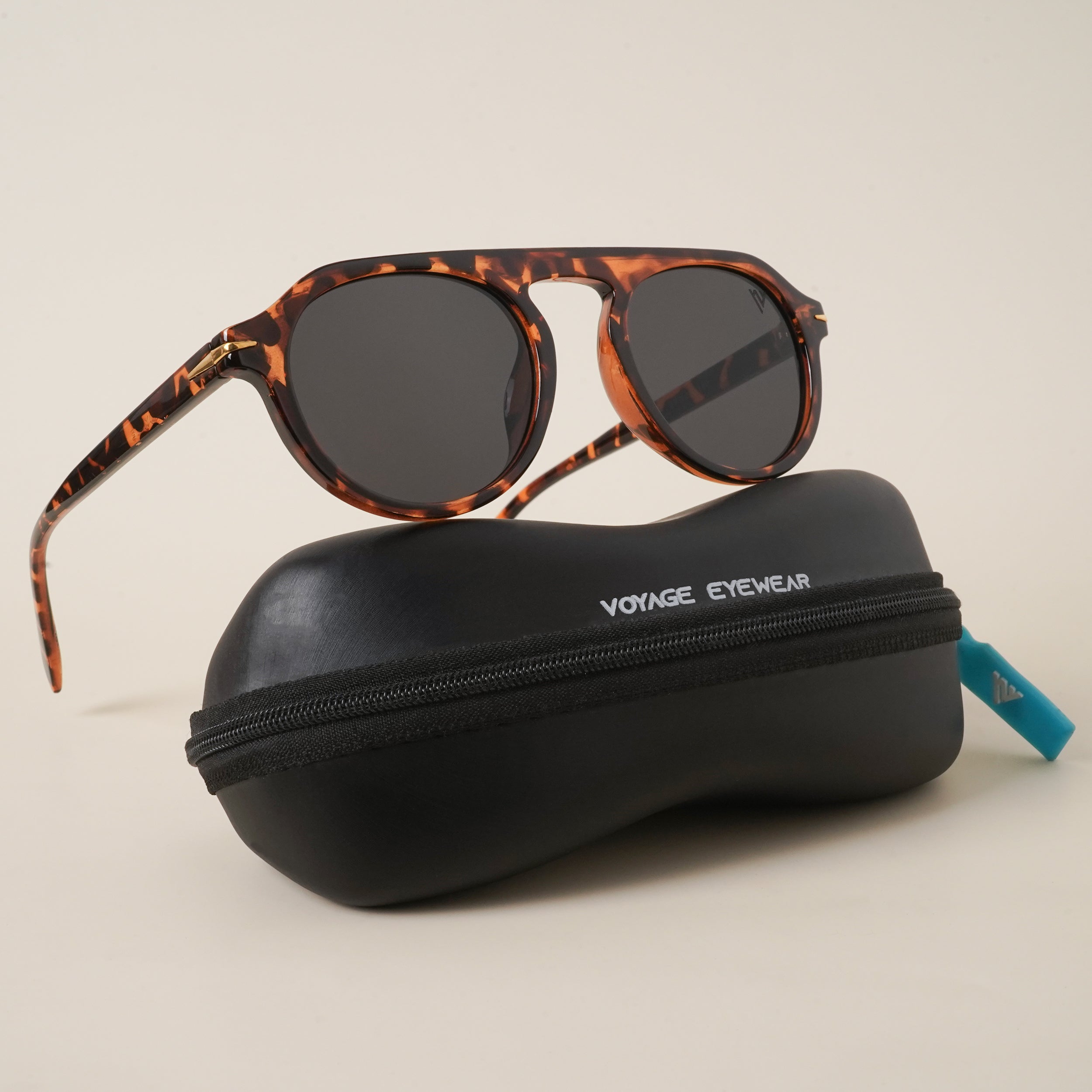 Voyage Black Round Sunglasses - MG3894