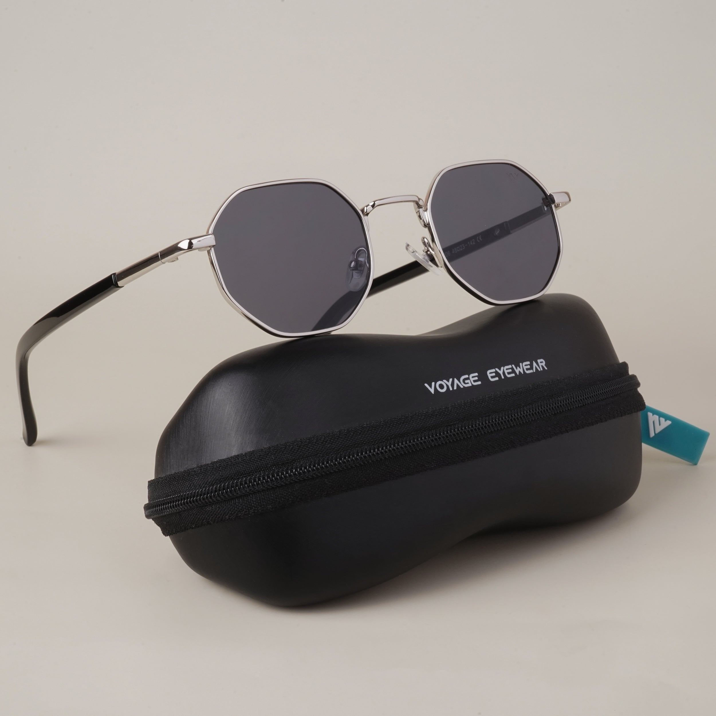 Voyage Black Geometric Sunglasses MG3770
