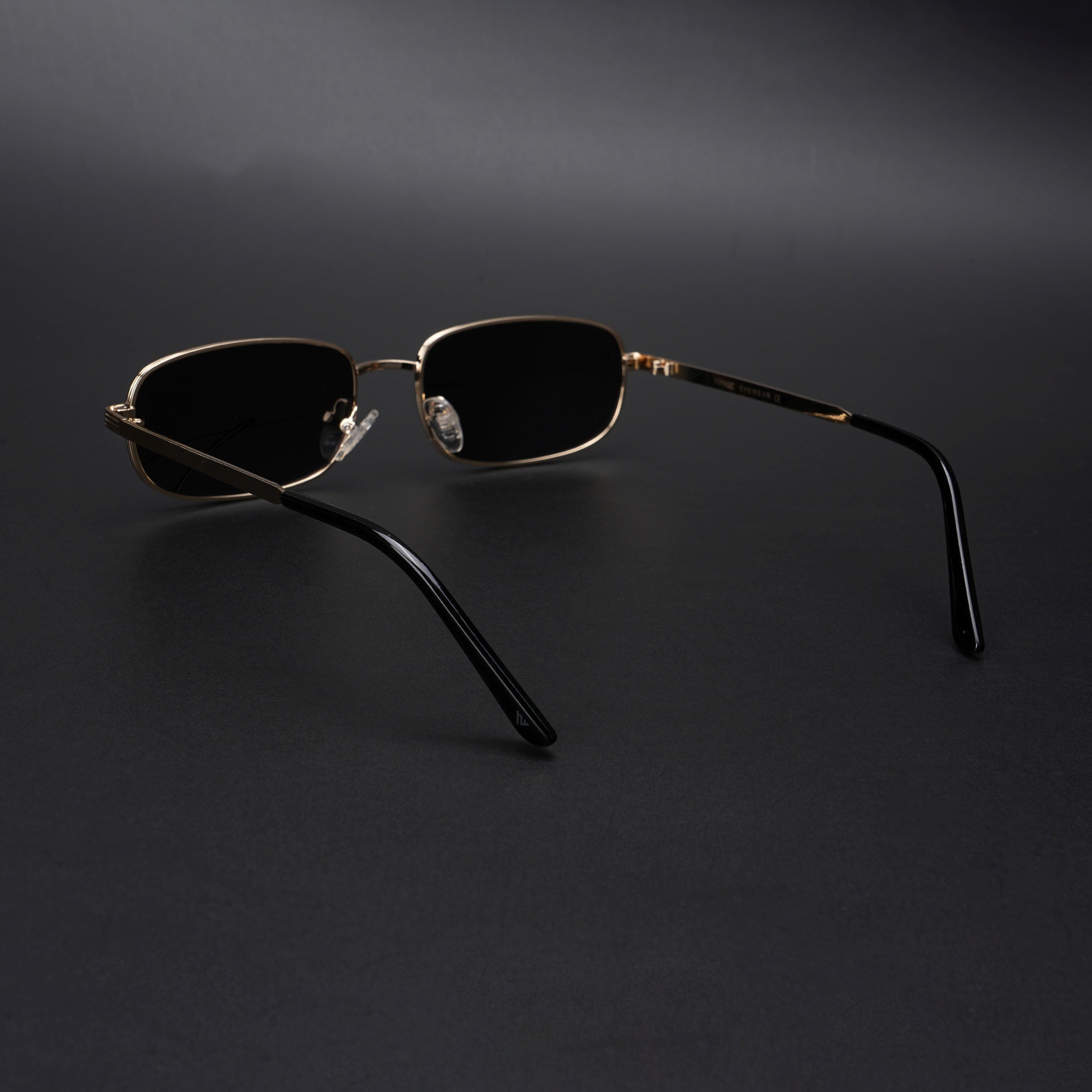 Vesper | Golden Polarized Rectangle Sunglasses (Black Lens - PMG5846)