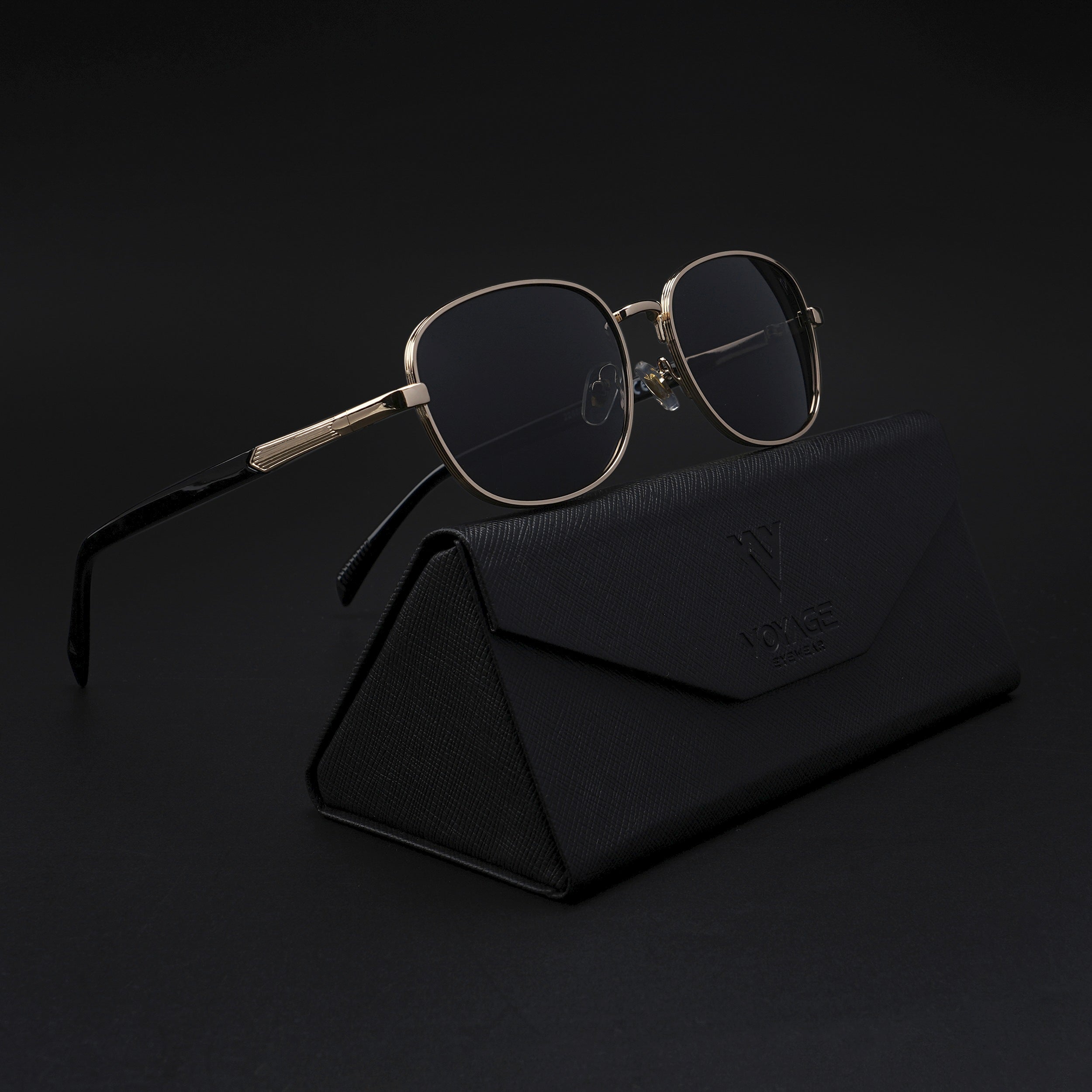 Dash | Gold Polarized Unisex Sunglasses | Black Lens - PMG5850