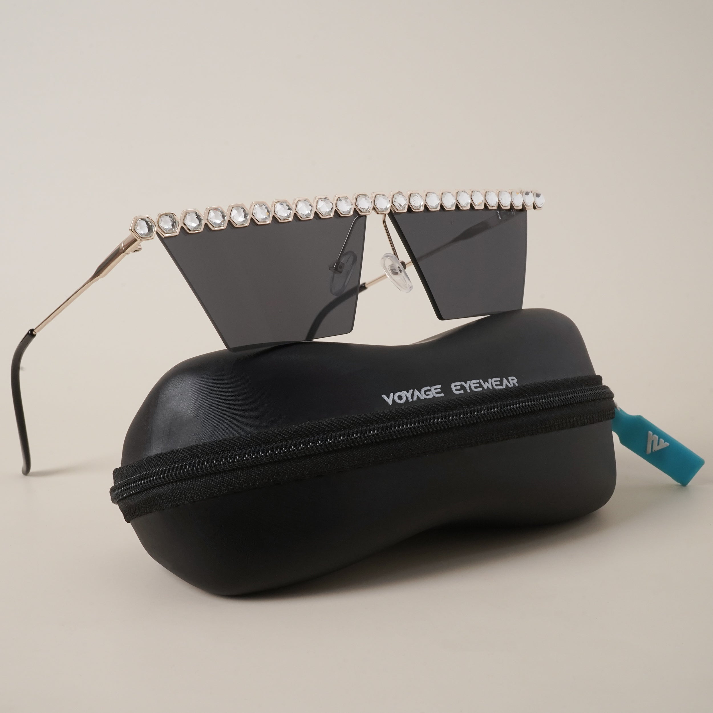Voyage Unique Design Golden Cateye Sunglasses (3397MG3886)