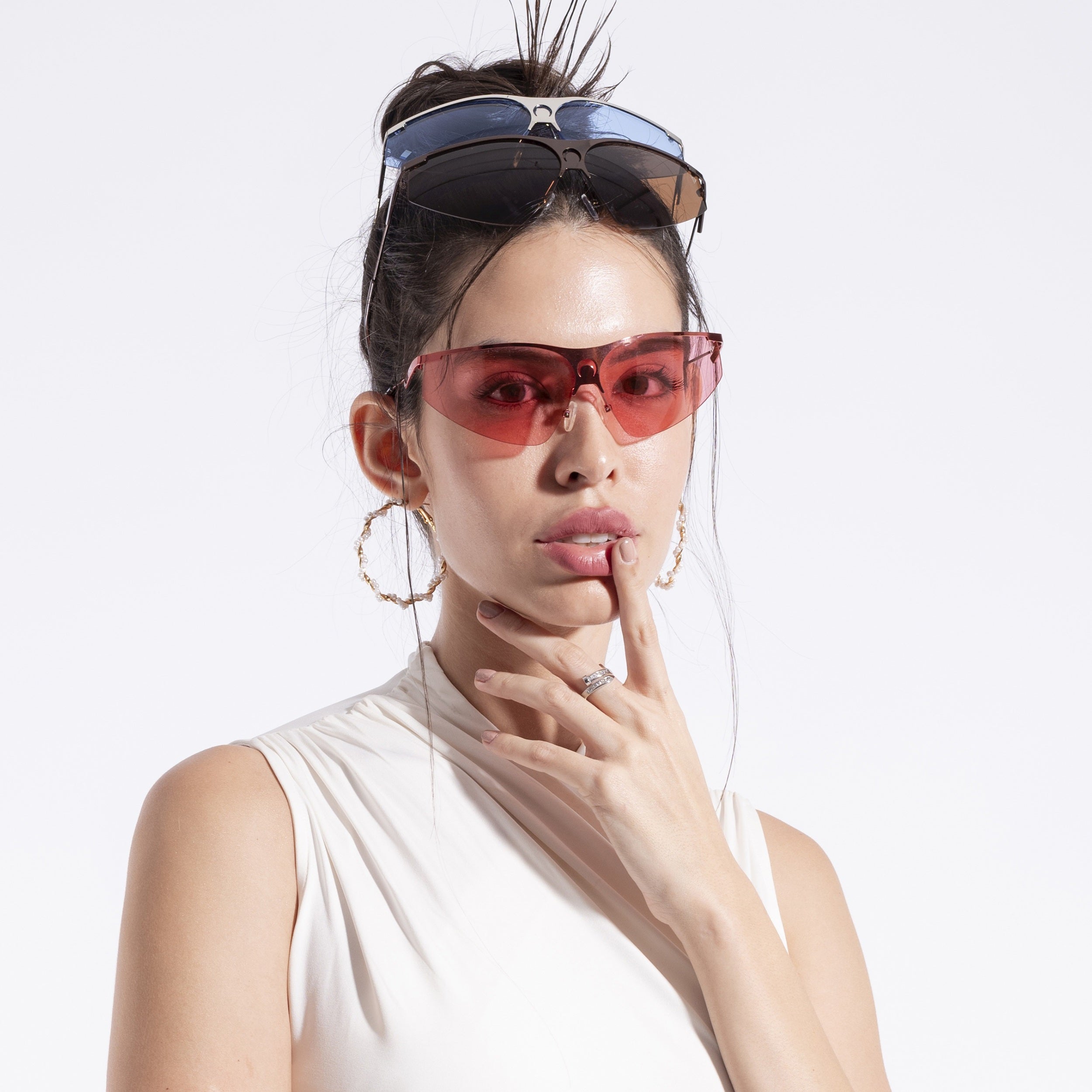 Warp | Red Wrap-Around Sunglasses (3563MG4221)