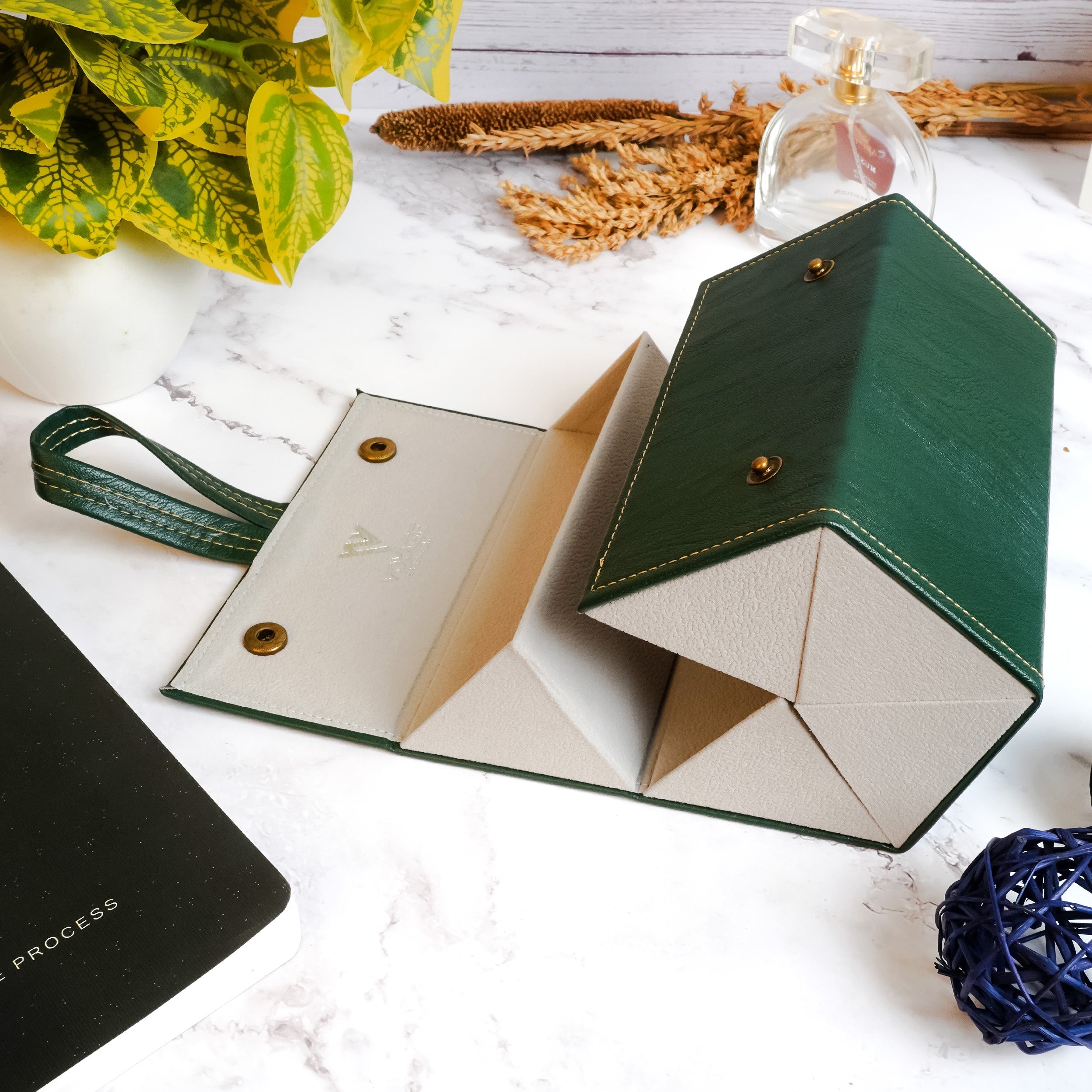 Voyage Green Sunglasses or Eyeglasses Storage Box