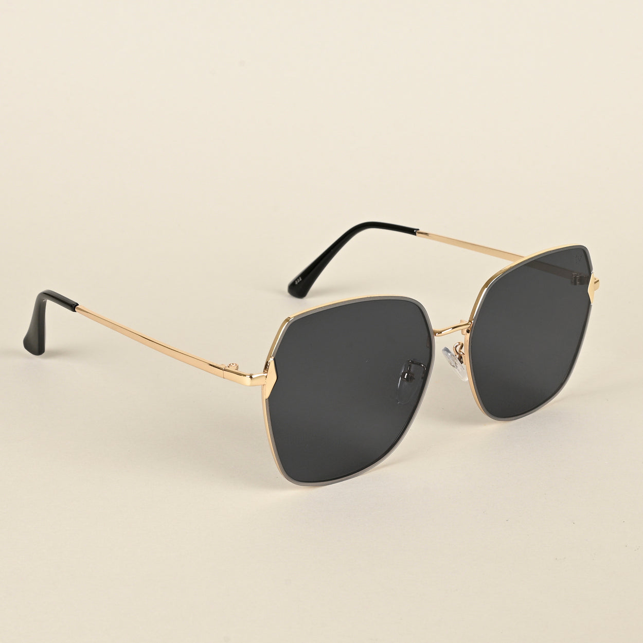 Voyage Black Oversize Sunglasses for Women (444MG4326)