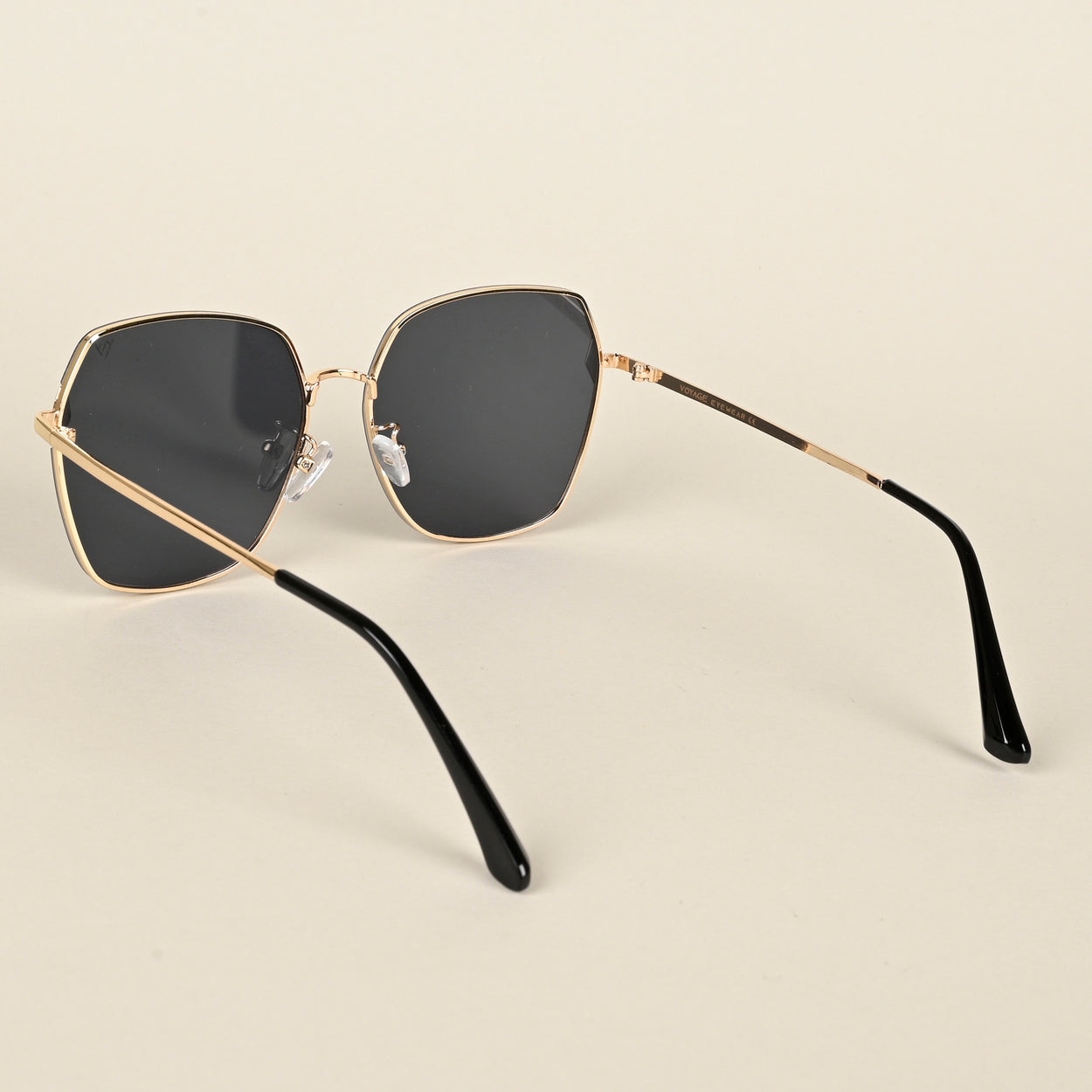 Voyage Black Oversize Sunglasses for Women (444MG4326)