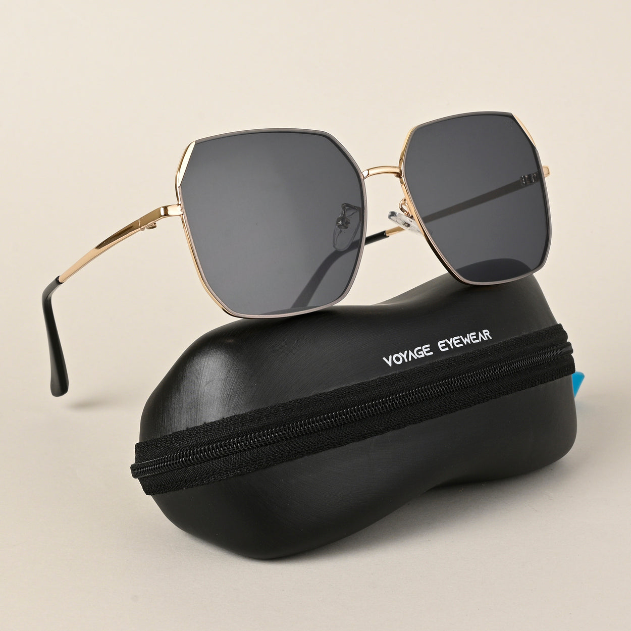 Voyage Black Square Sunglasses for Men & Women (450MG4337)