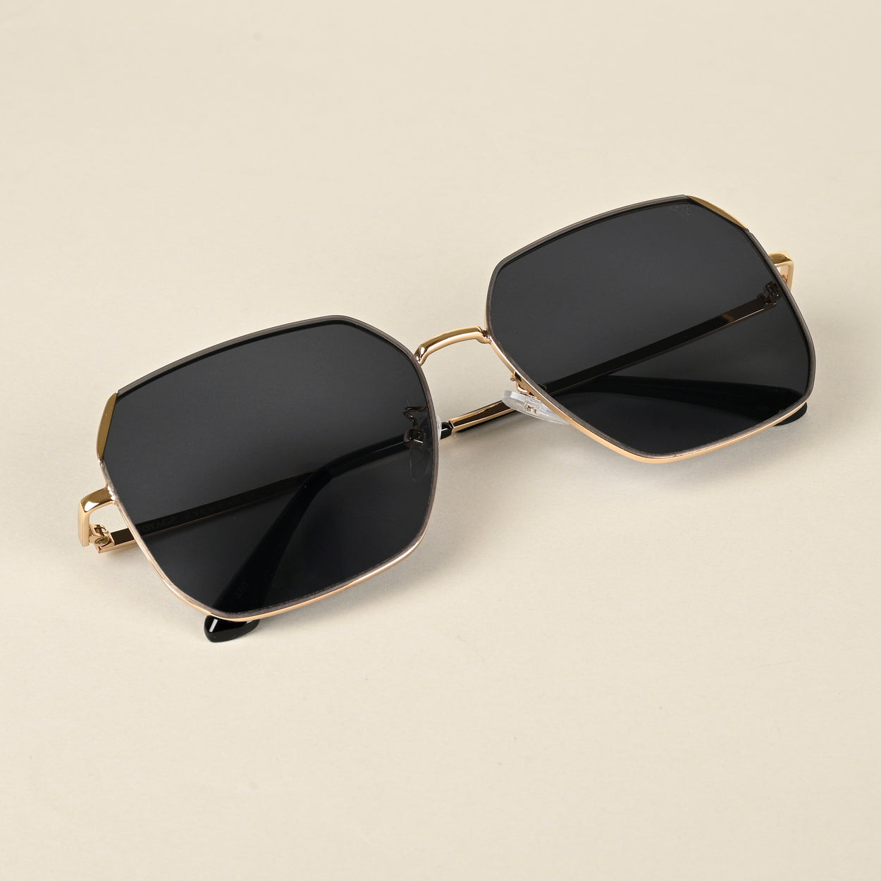 Voyage Black Square Sunglasses for Men & Women (450MG4337)