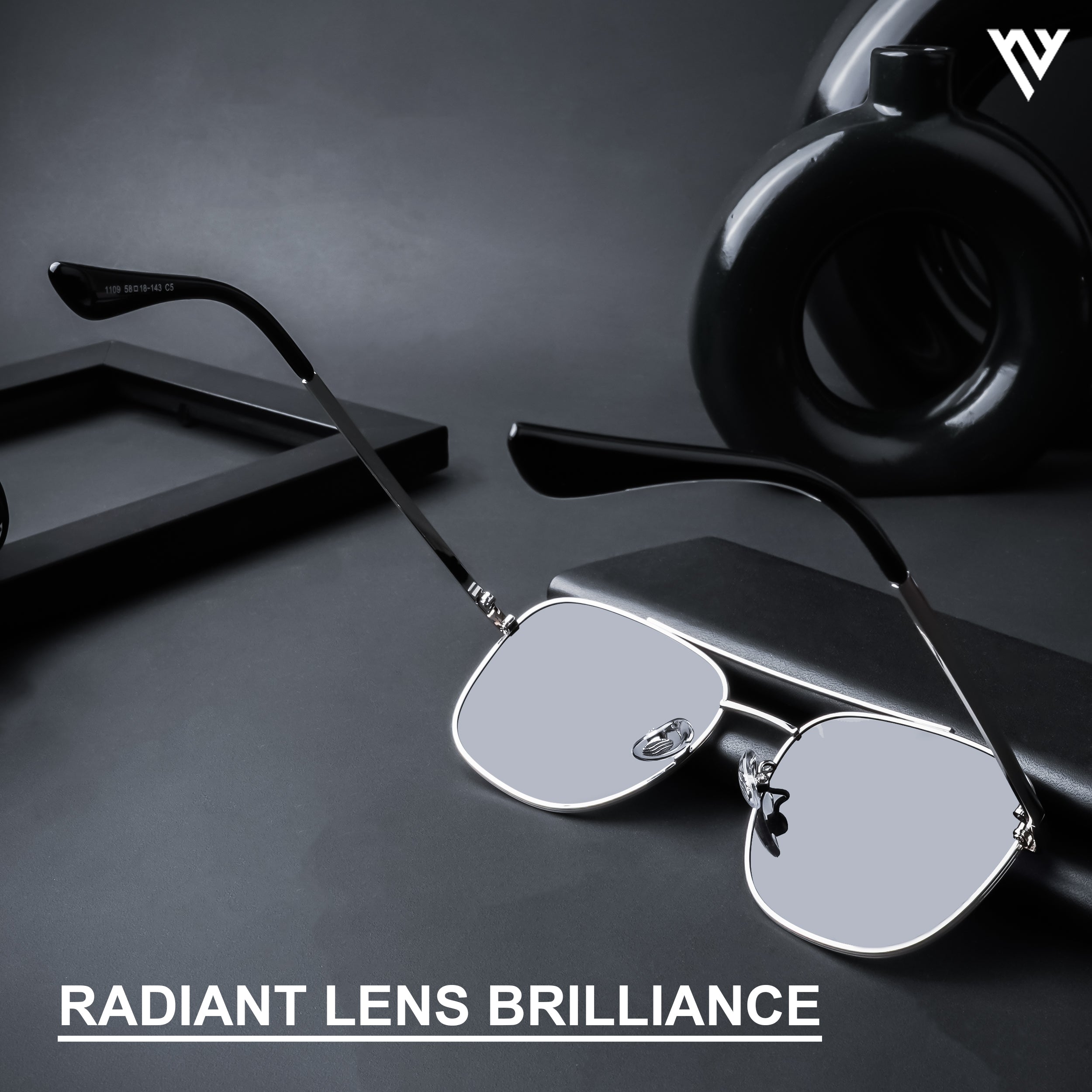 The Muse | Grey Polarized Wayfarer Sunglasses - PMG4583
