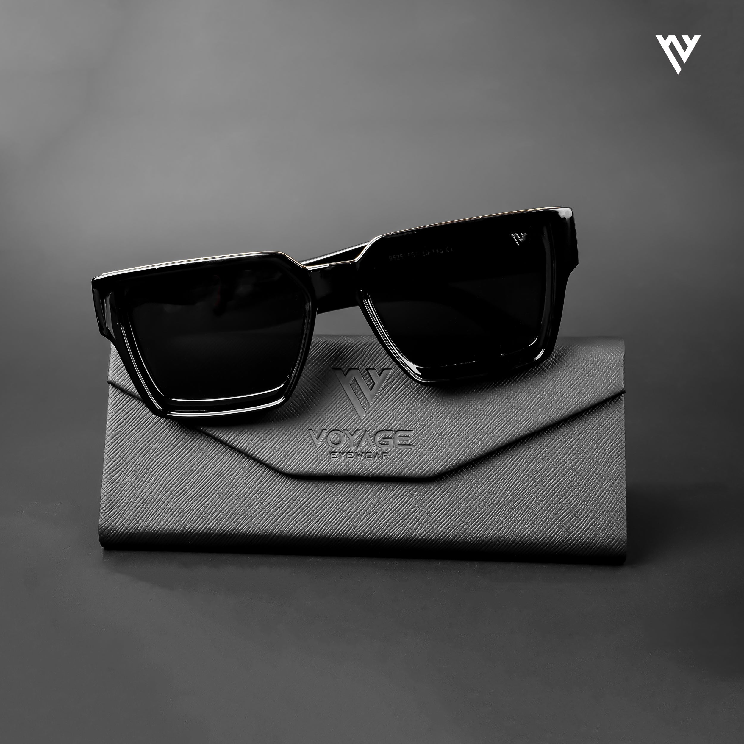 Voyage Exclusive Black Polarized Wayfarer Sunglasses for Men & Women - PMG4114