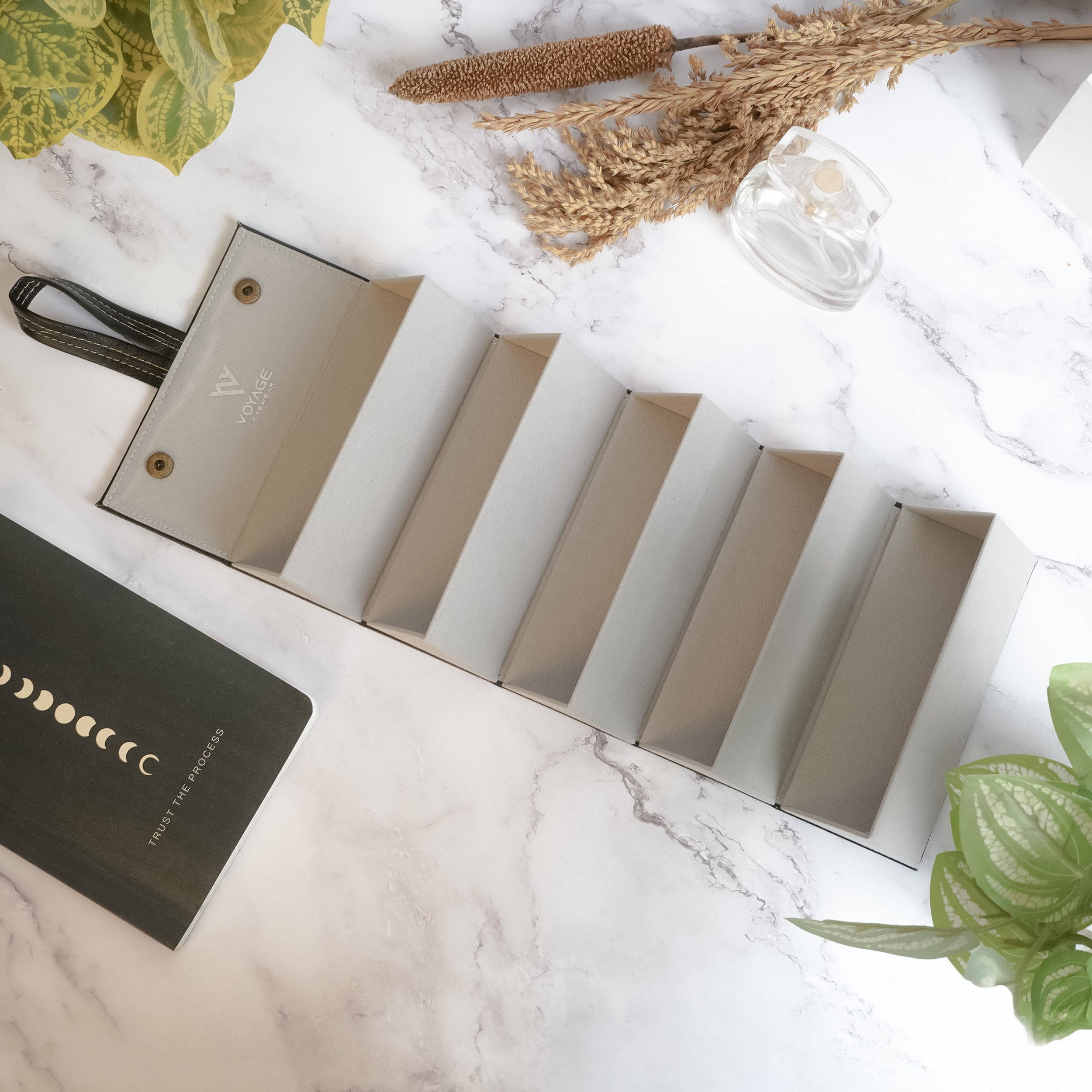 Voyage Grey Sunglasses or Eyeglasses Storage Box