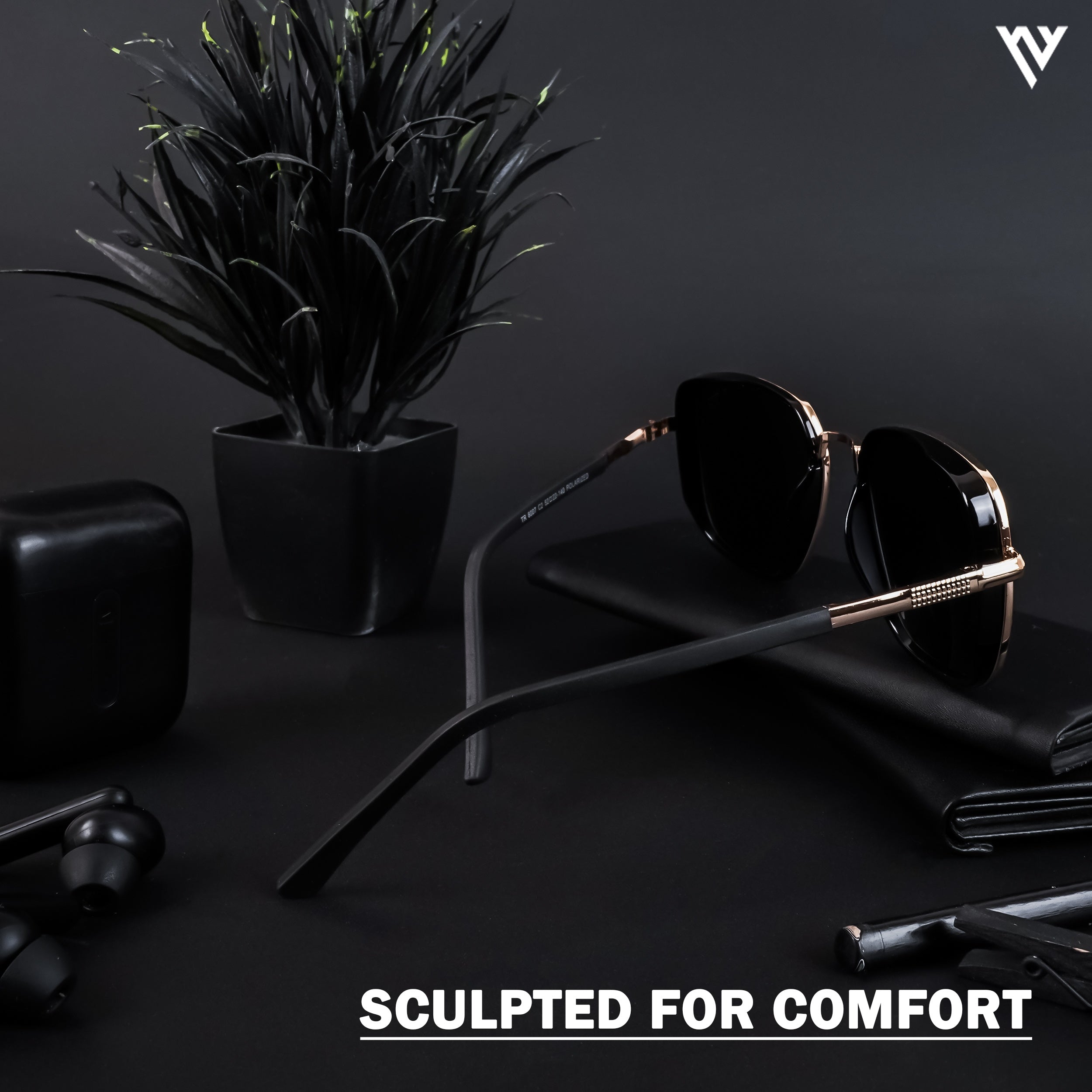 Square Golden & Black Polarized Sunglasses - PMG4434