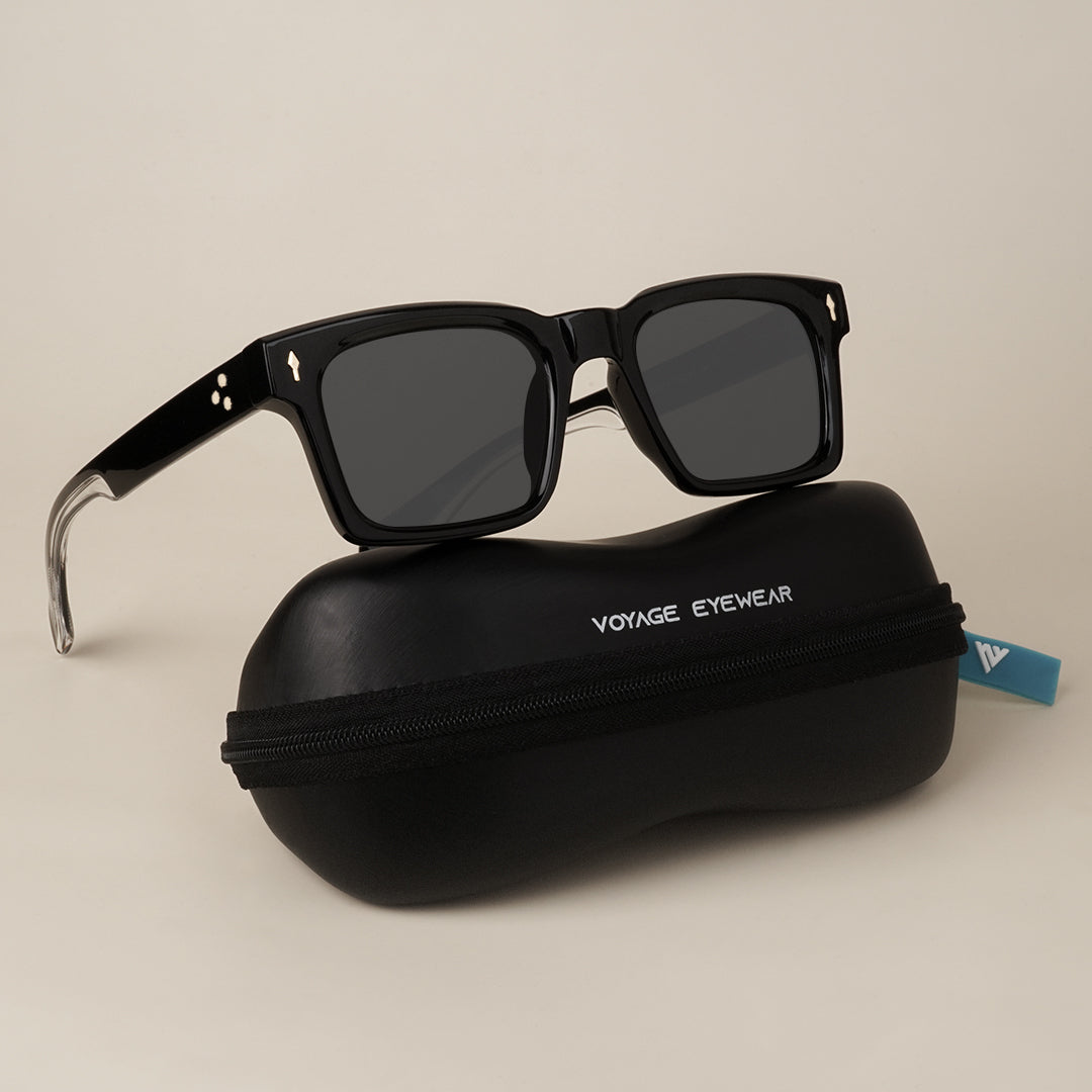 Voyage Black Wayfarer Sunglasses (65019MG3810)