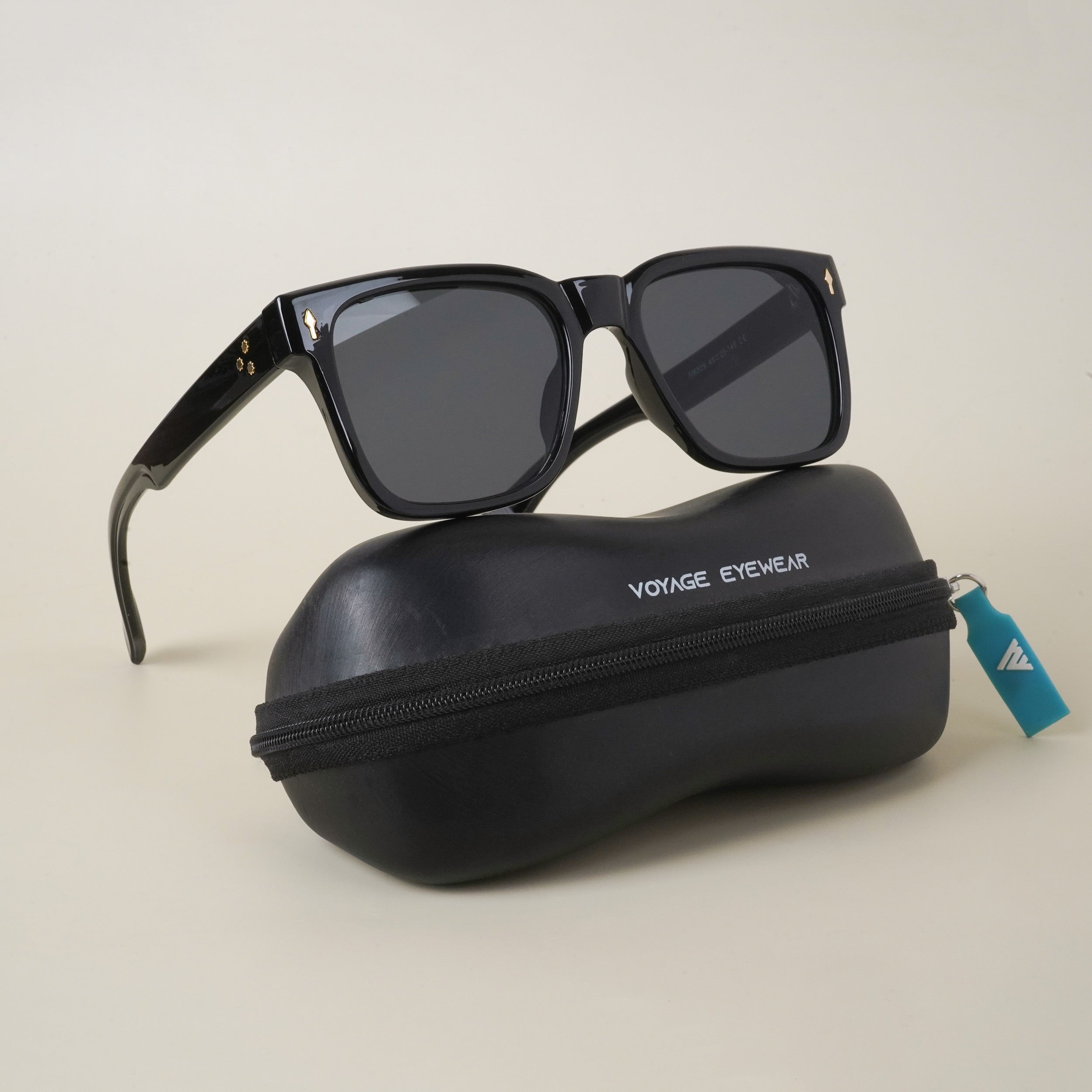 Voyage Black Wayfarer Sunglasses (6509MG3831)