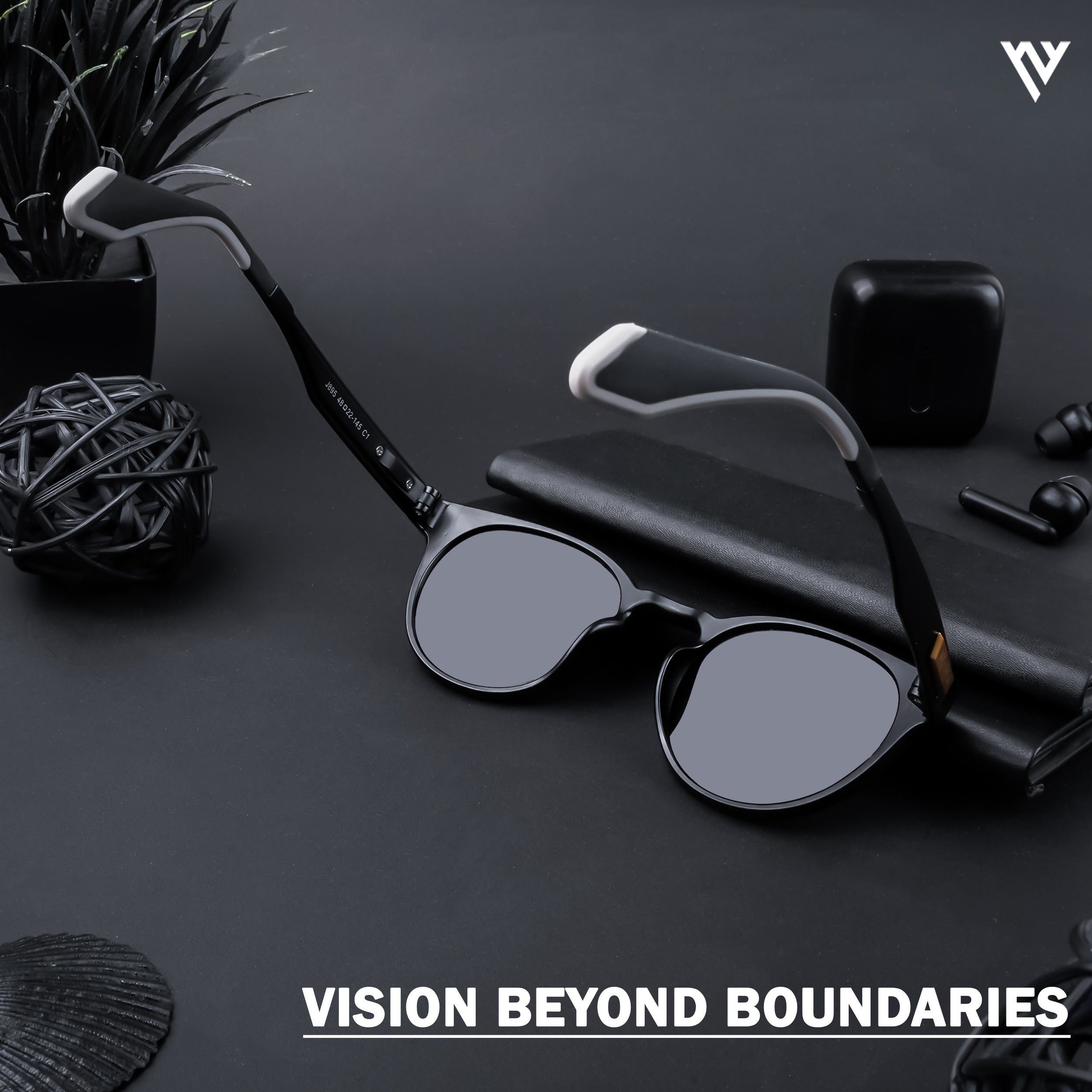 Active Matte Black Polarized Round Sunglasses - PMG4456
