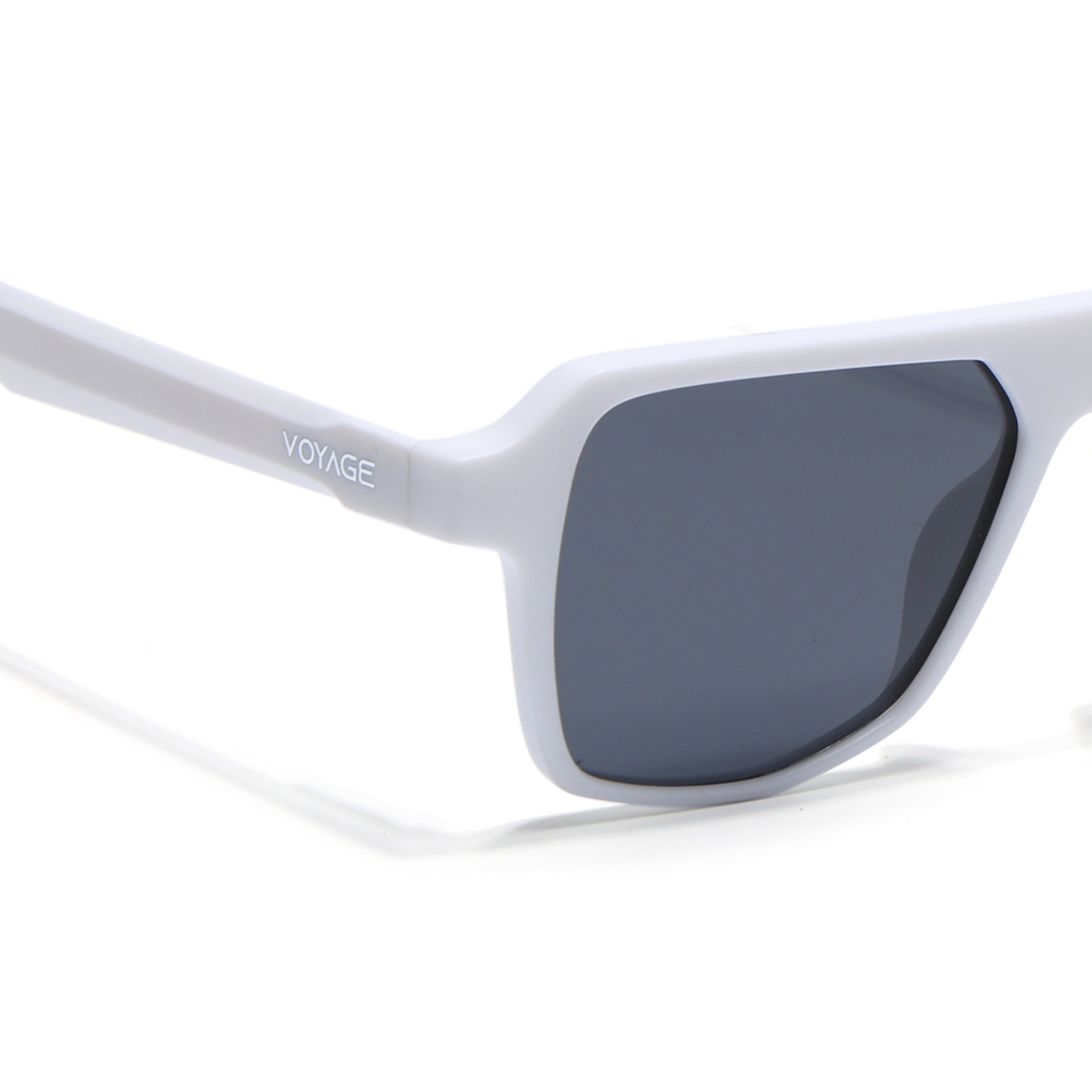 Prizm | White Wayfarer Polarized Sunglasses | Black Lens - PMG7282
