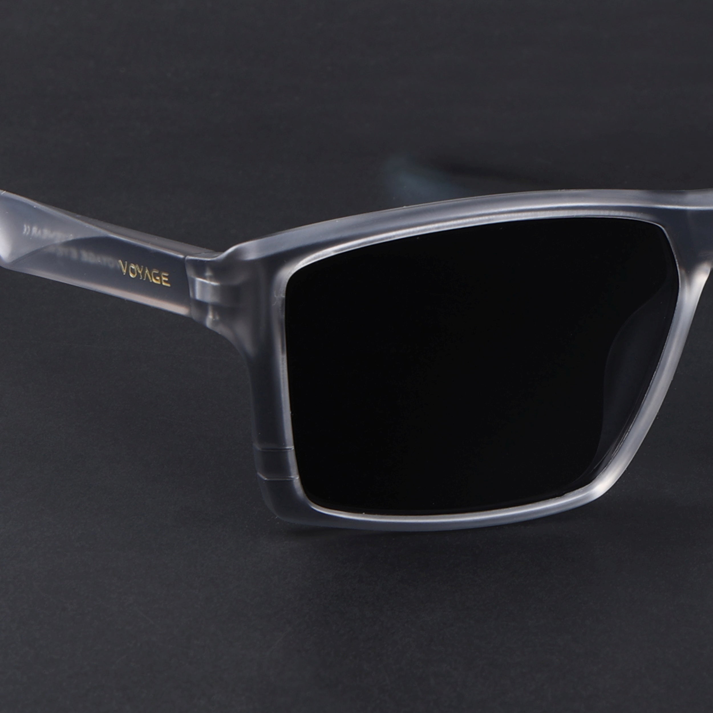 Square Polarized Sunglasses | Black Lens | Grey Frame - PMG6744