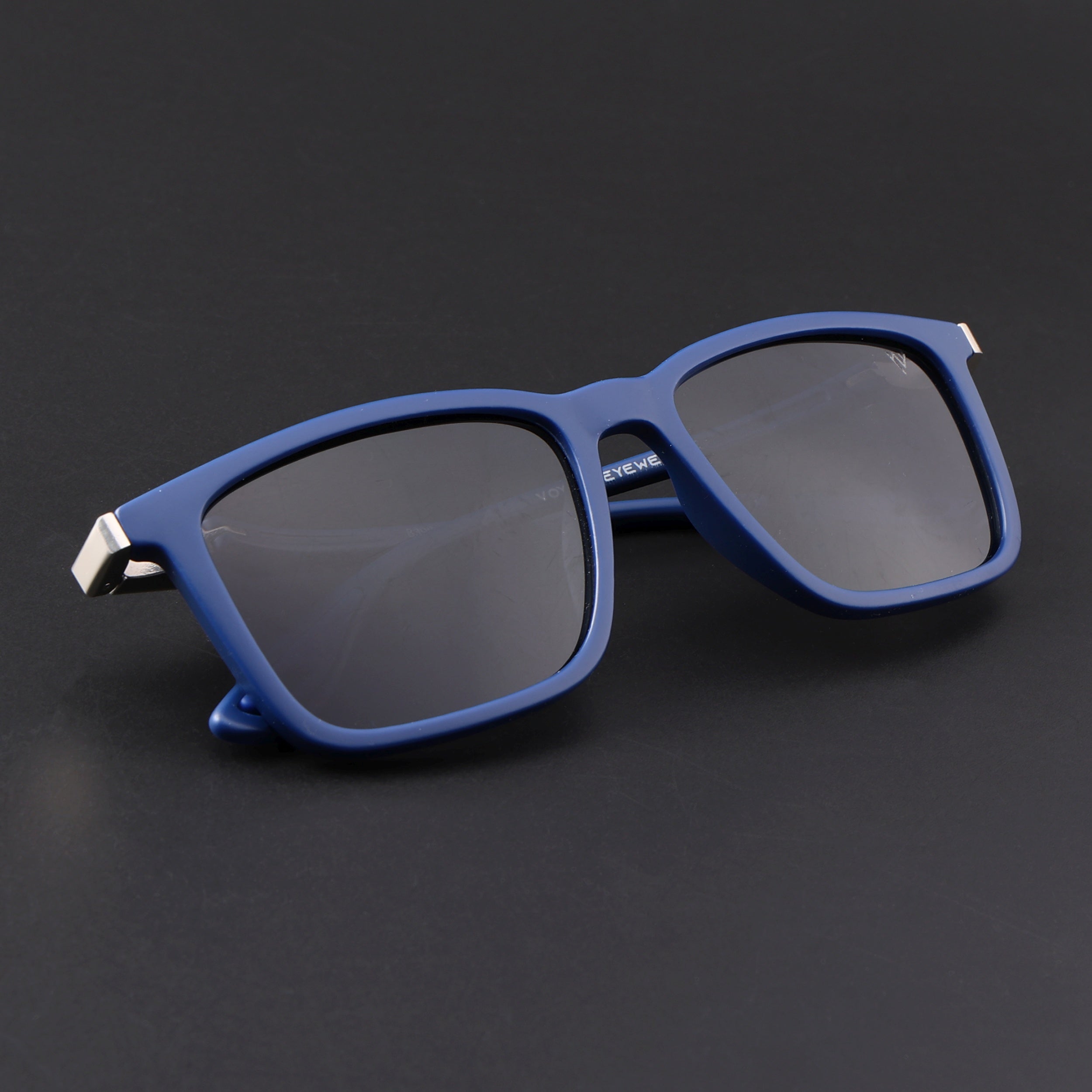 Beast | Blue Polarized Square Sunglasses | PMG6637