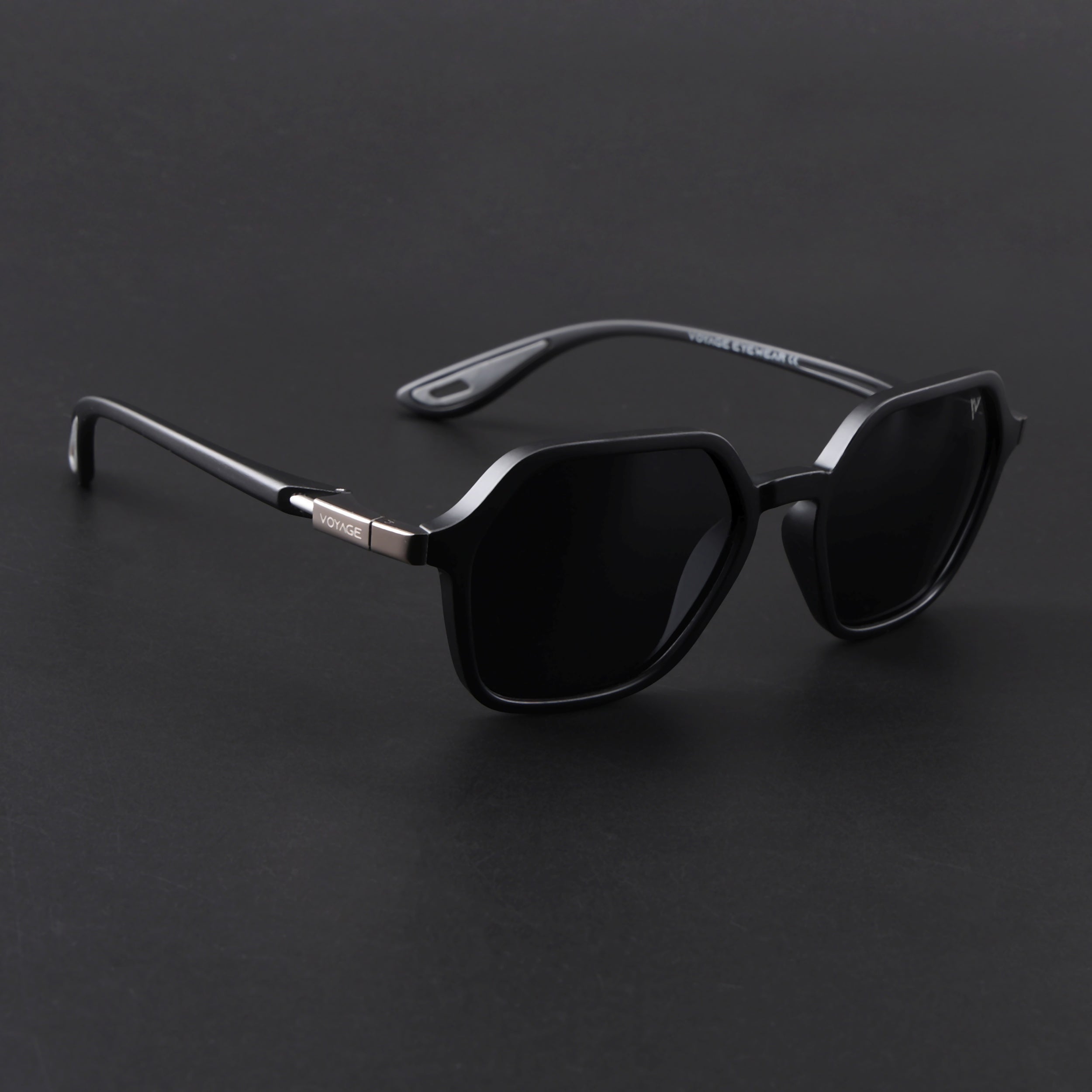 EdgeX | Matt Black Polarized Hexagon Sunglasses | PMG6640