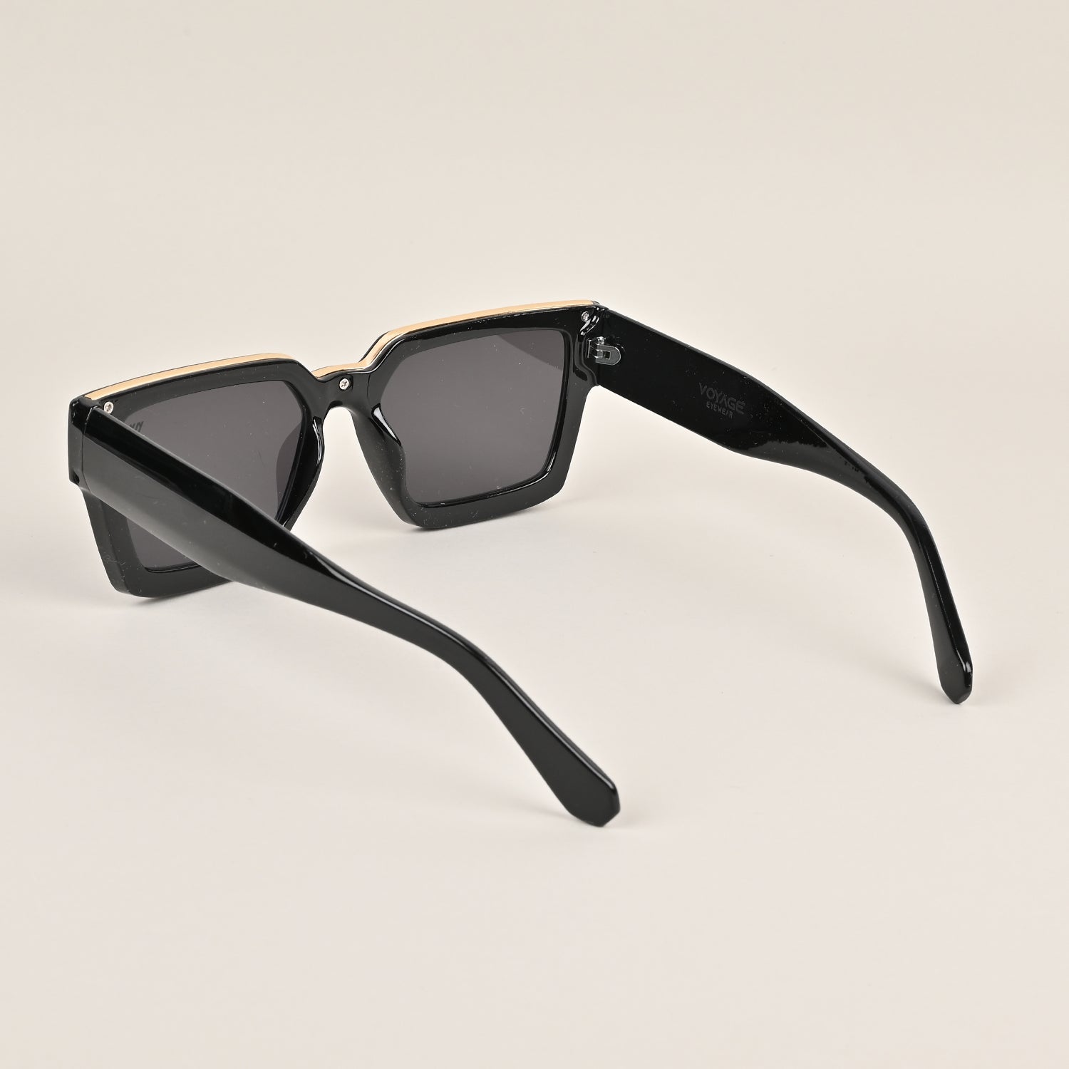 Voyage Black Wayfarer Sunglasses - MG3669