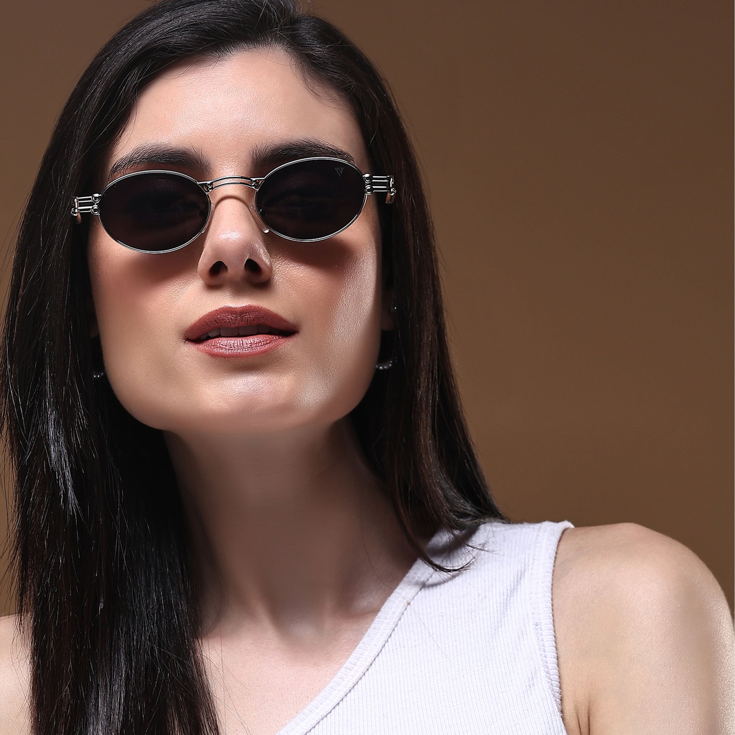 Bob | Silver Oval Sunglasses | Black Lens - MG5183