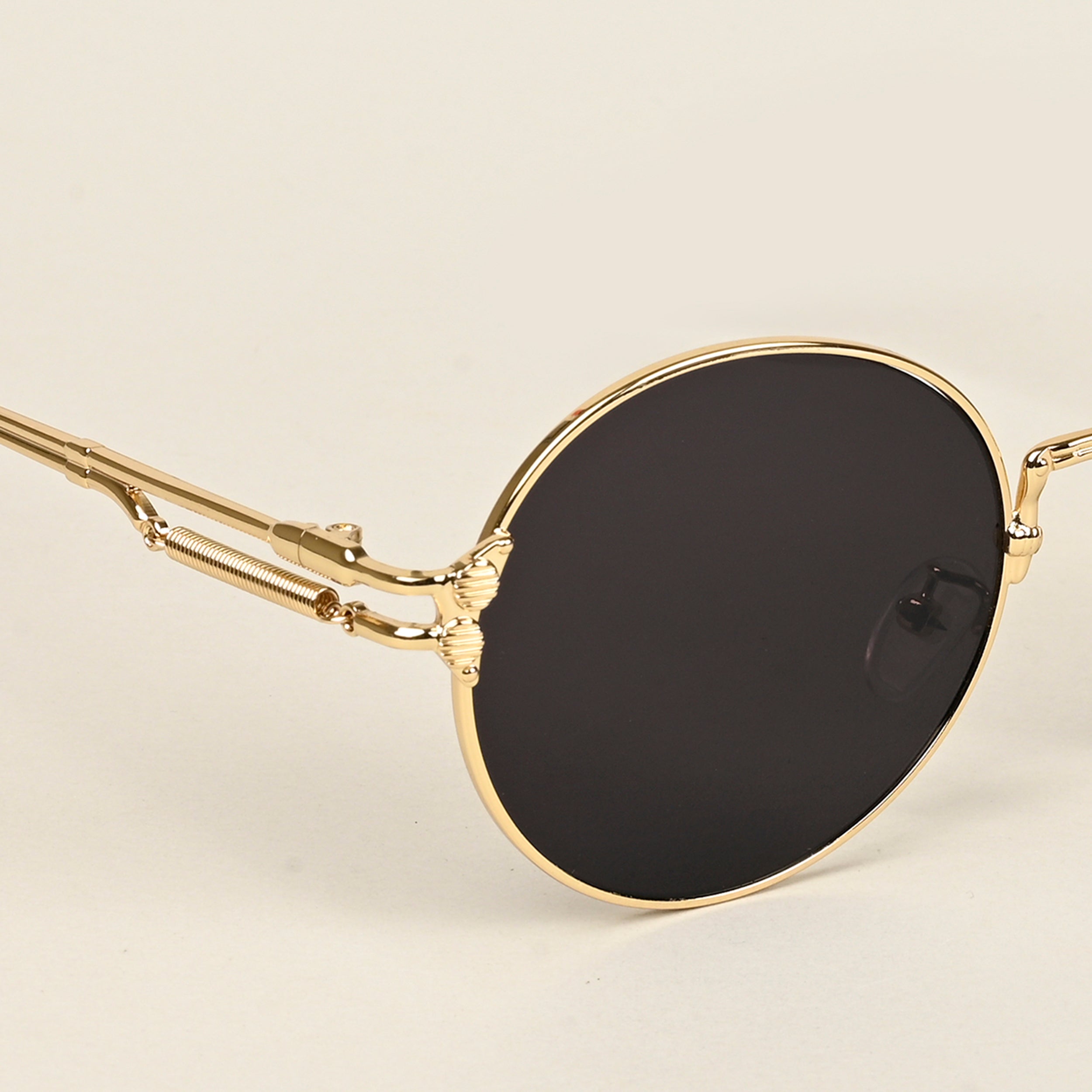 Round Sunglasses (Black Lens | Golden Frame - MG5185)