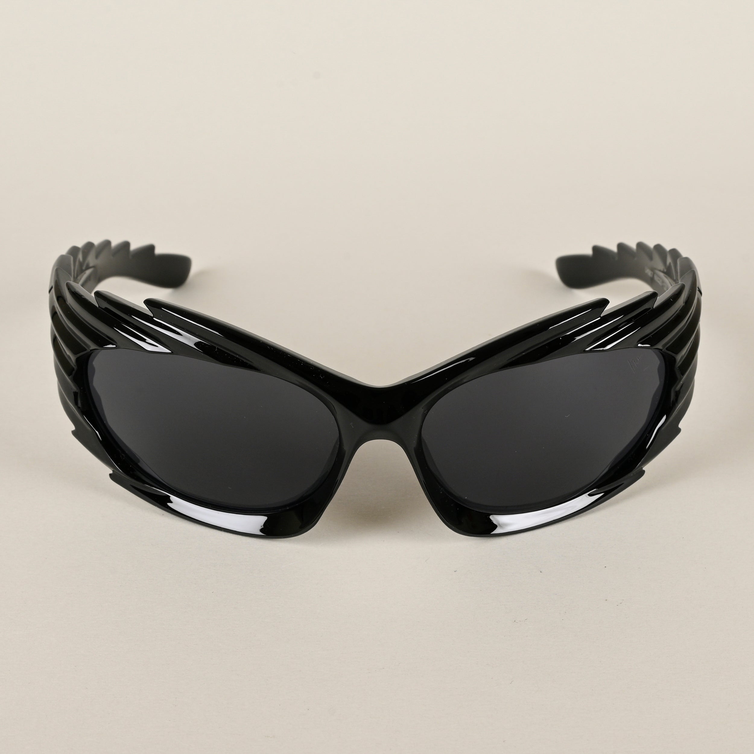 Voyage Black Wrap Around Sunglasses for Men & Women (LH087MG4512)