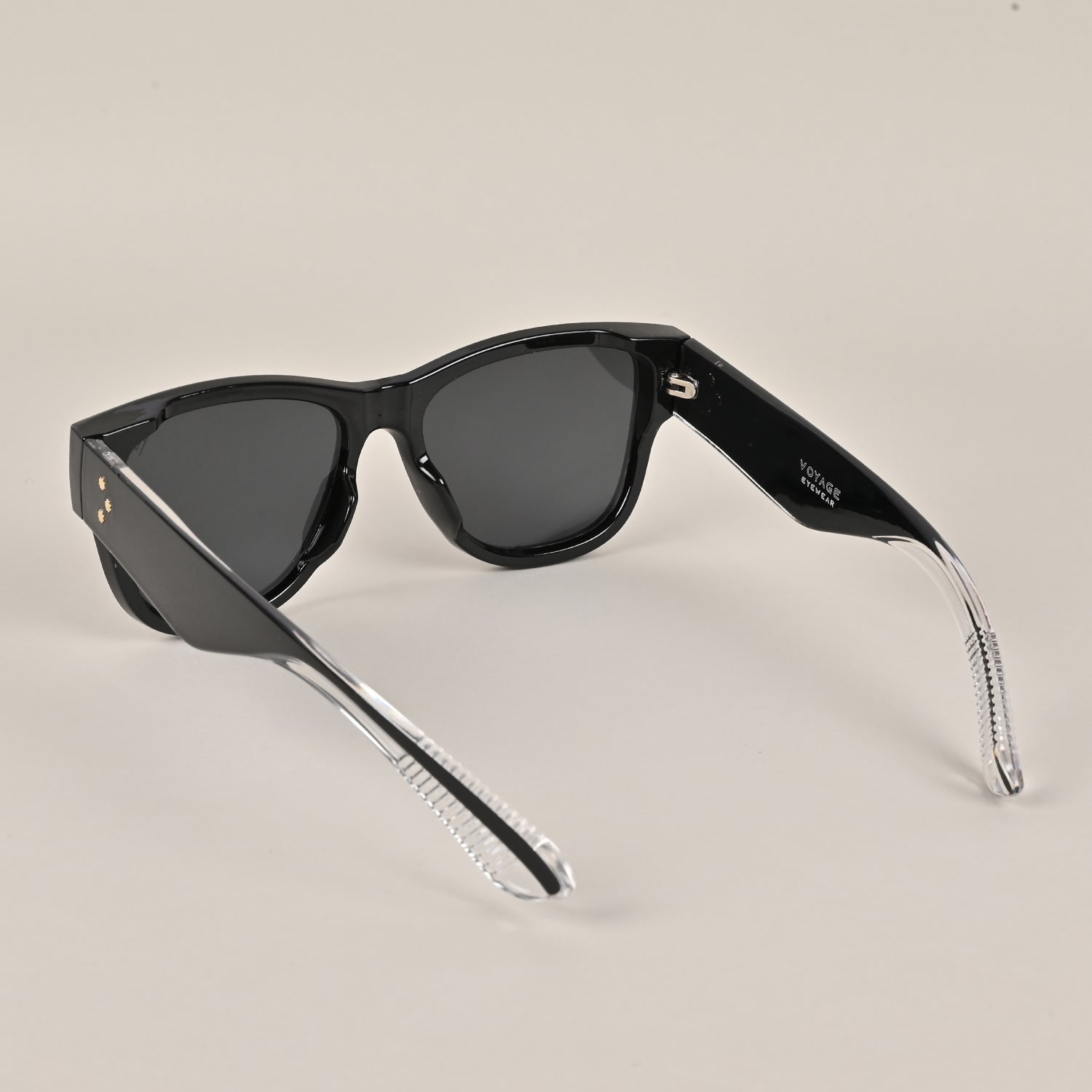 Black Oval Sunglasses - MG3825