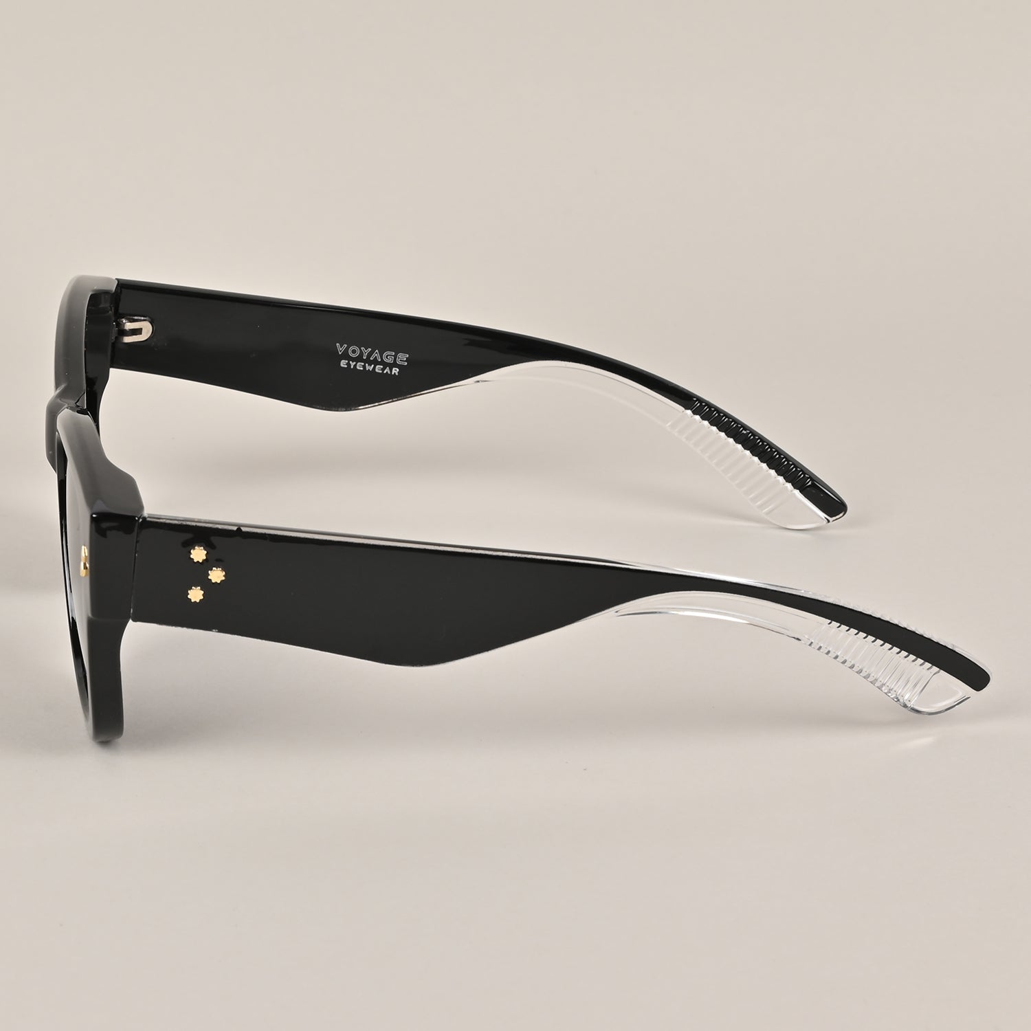 Black Oval Sunglasses - MG3825