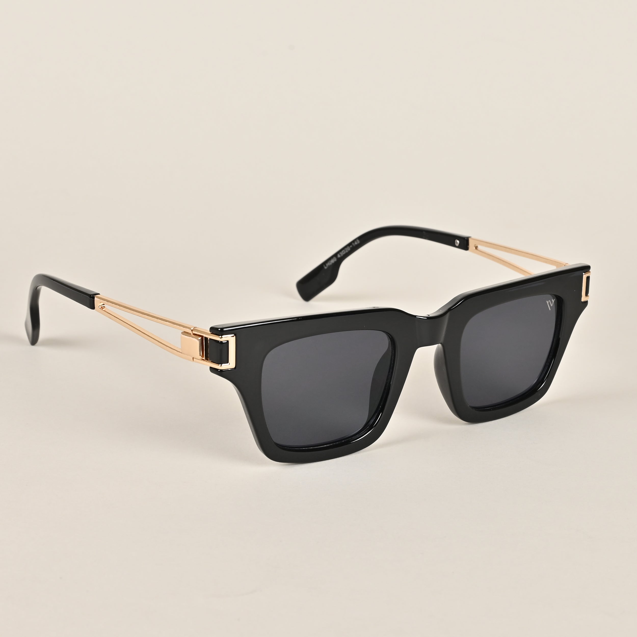 Voyage Black Wayfarer Sunglasses - MG3924