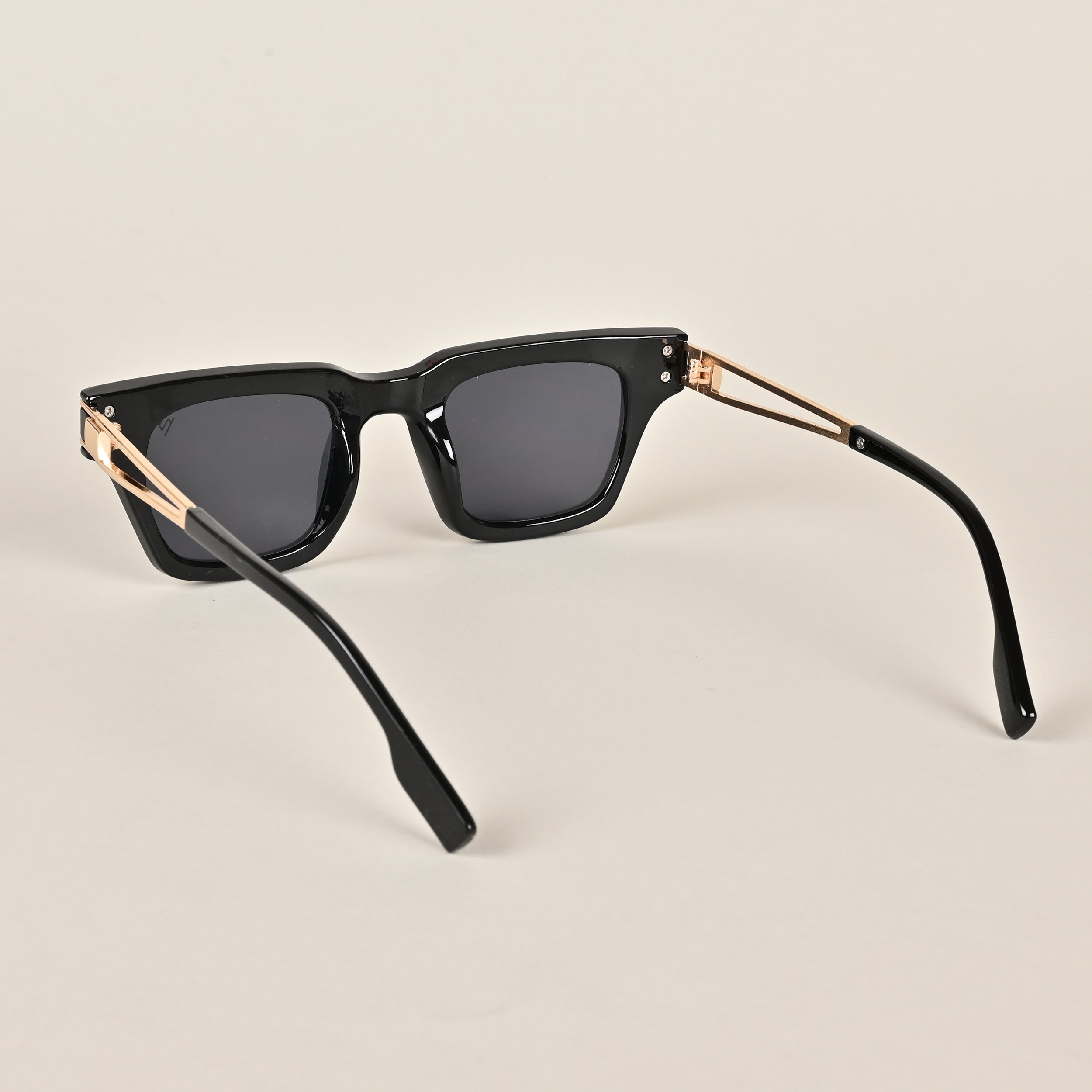 Voyage Black Wayfarer Sunglasses - MG3924