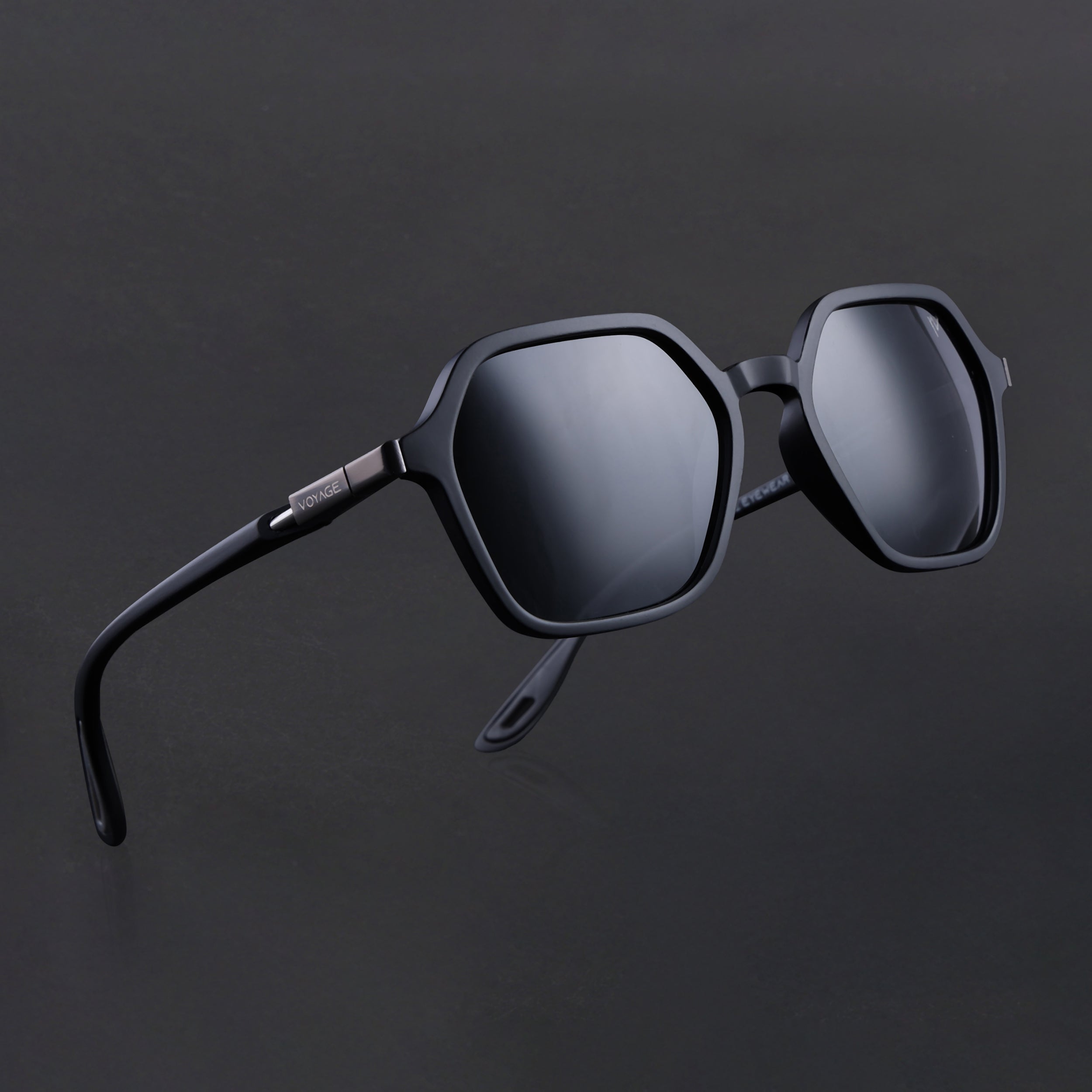 EdgeX | Matt Black Polarized Hexagon Sunglasses | PMG6640