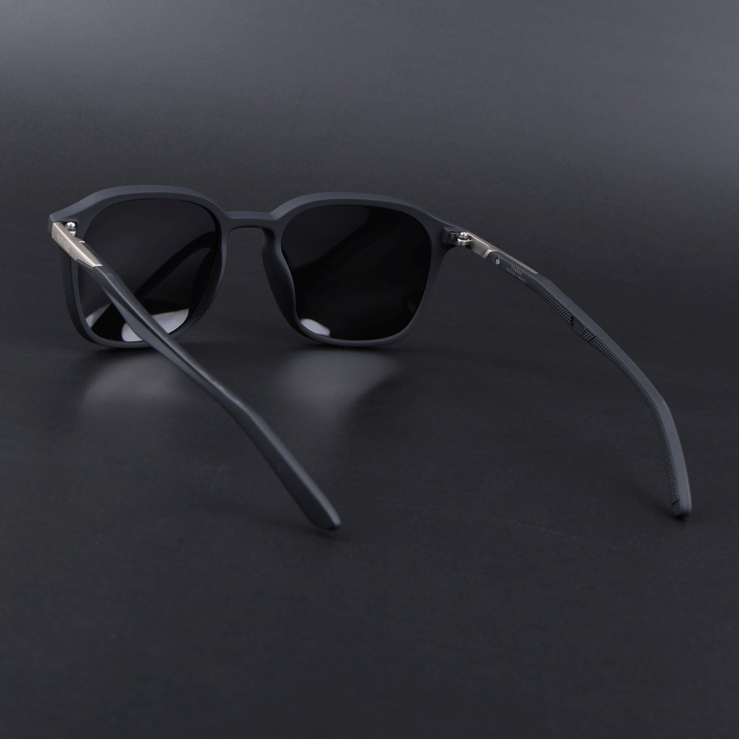 Square Polarized Sunglasses | Black Lens | Black Frame - PMG6789