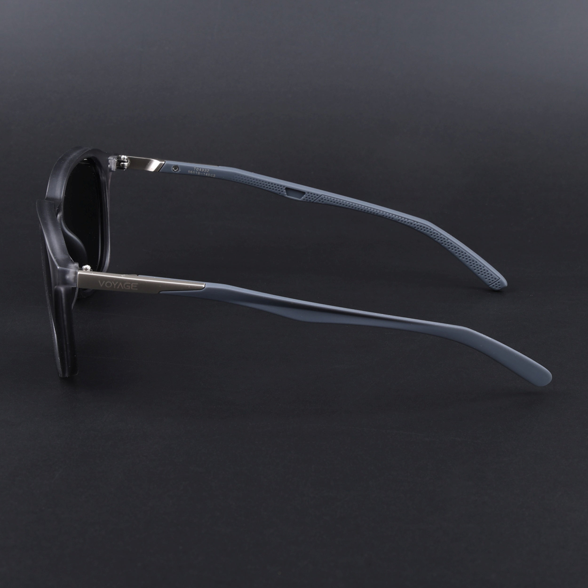 Square Polarized Sunglasses | Black Lens | Grey Frame - PMG6791