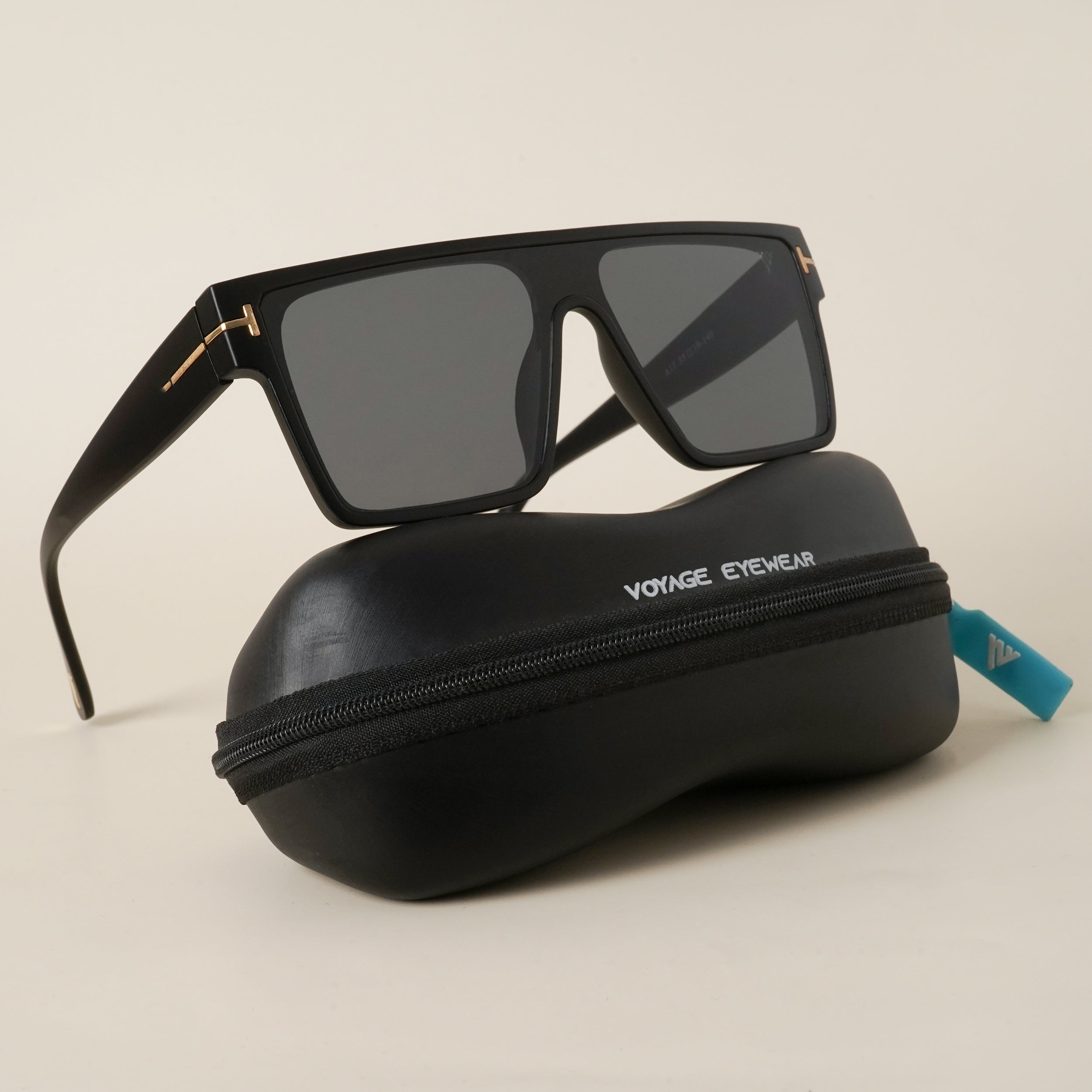 Voyage Black Wayfarer Sunglasses - MG3935