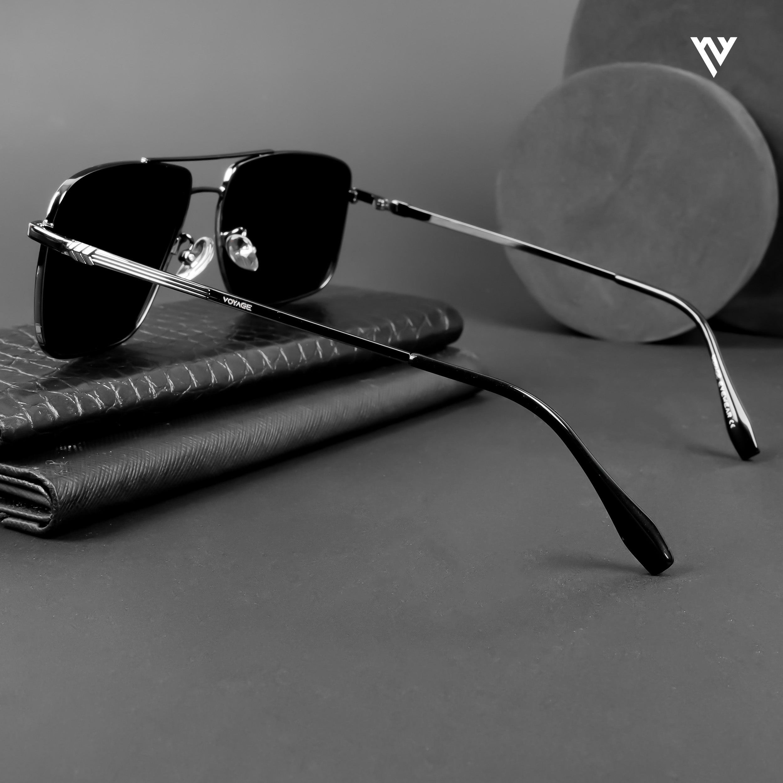 Wayfarer Polarized Sunglasses (Black Lens | Grey Frame - PMG4979)