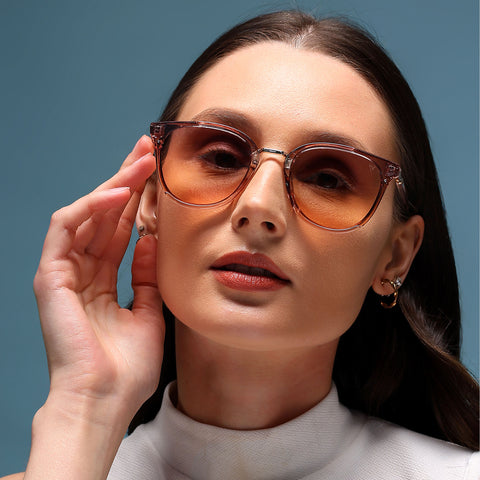 Vixen | Cateye Sunglasses (Pink & Grey Lens | Light Pink & Golden Frame - MG3174)