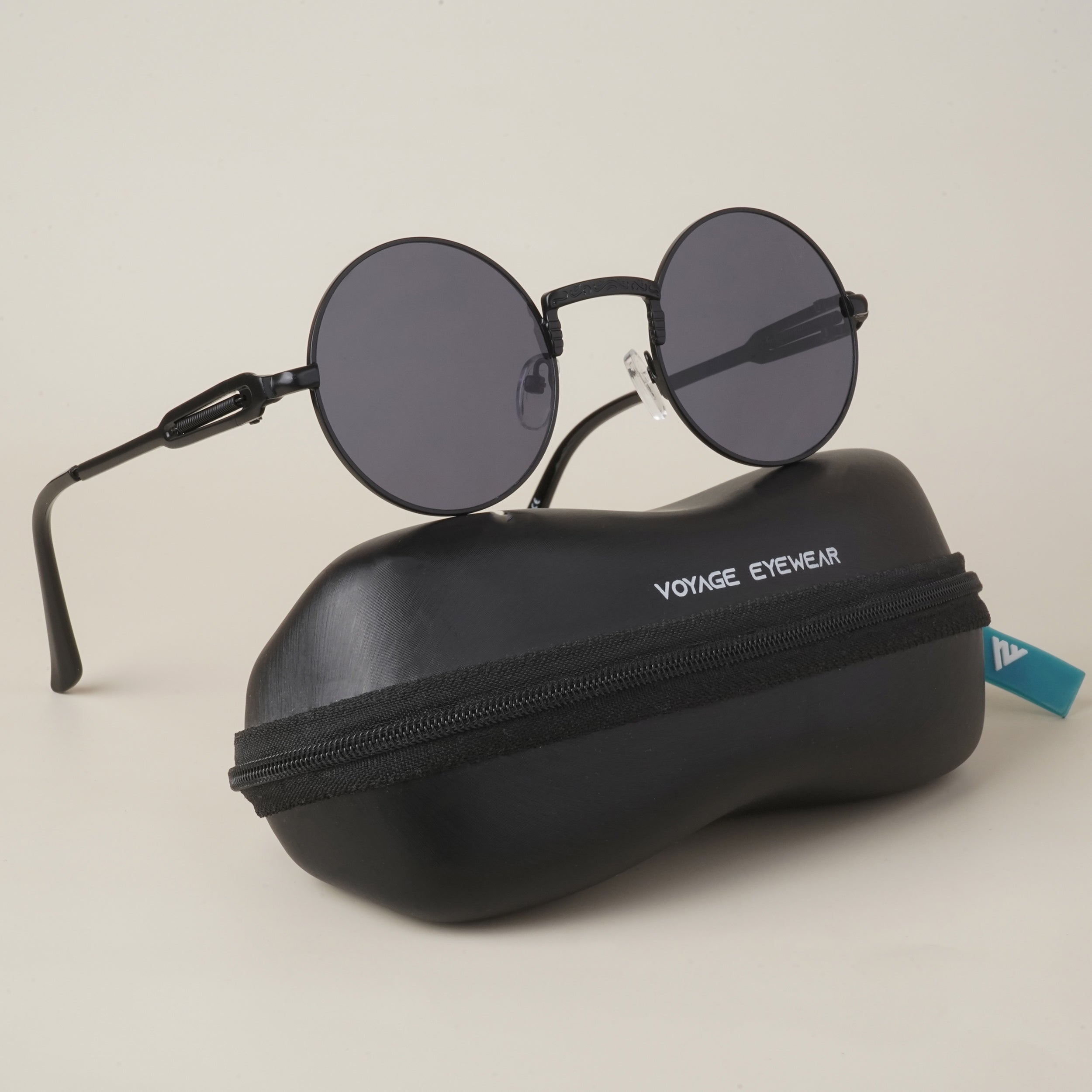 Voyage Round Black Sunglasses - MG3214