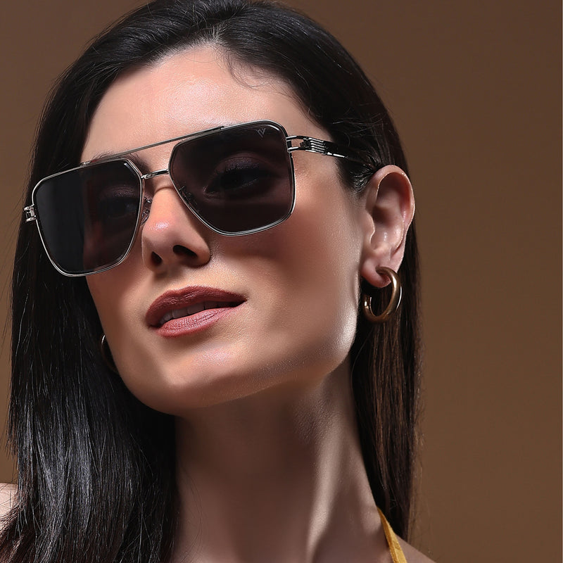 Wayfarer Sunglasses (Grey Lens | Silver Frame - MG5235)