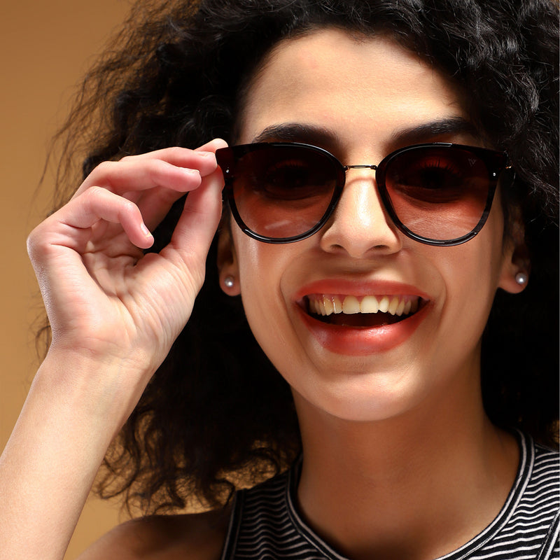 Vixen | Brown Cateye Sunglasses MG3176