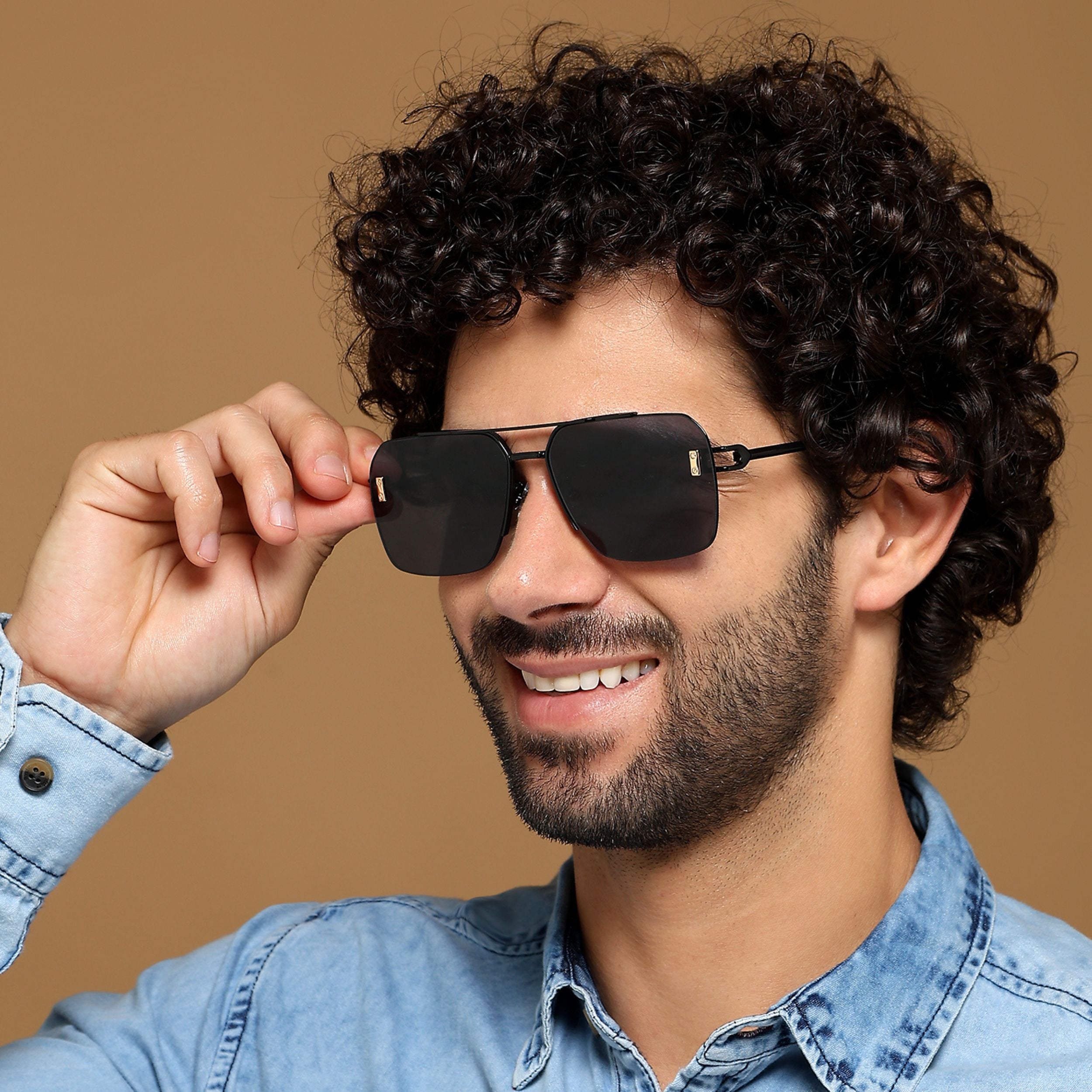 Wayfarer Sunglasses (Black Lens | Black Frame - MG6031)