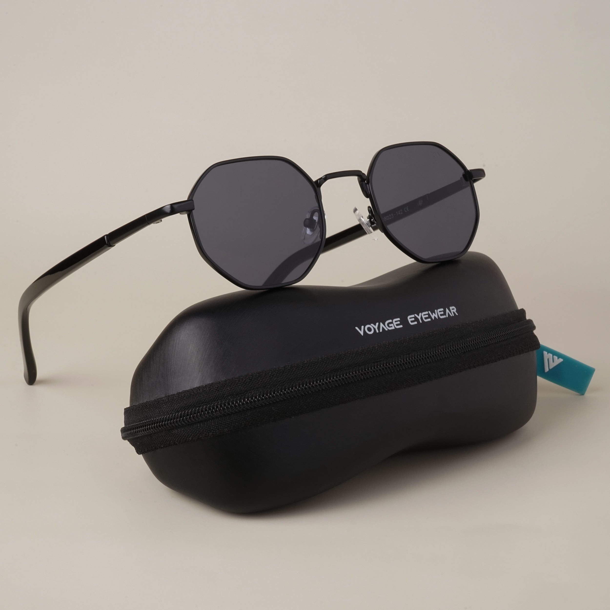 Voyage Black Geometric Sunglasses - MG3771
