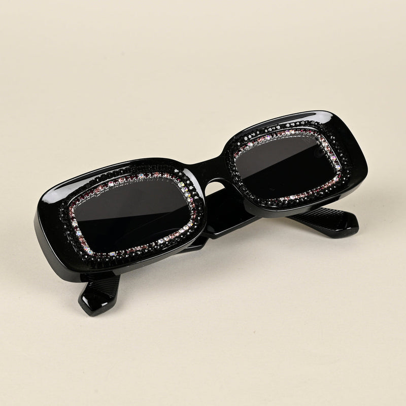 Black Oval Sunglasses - MG4359