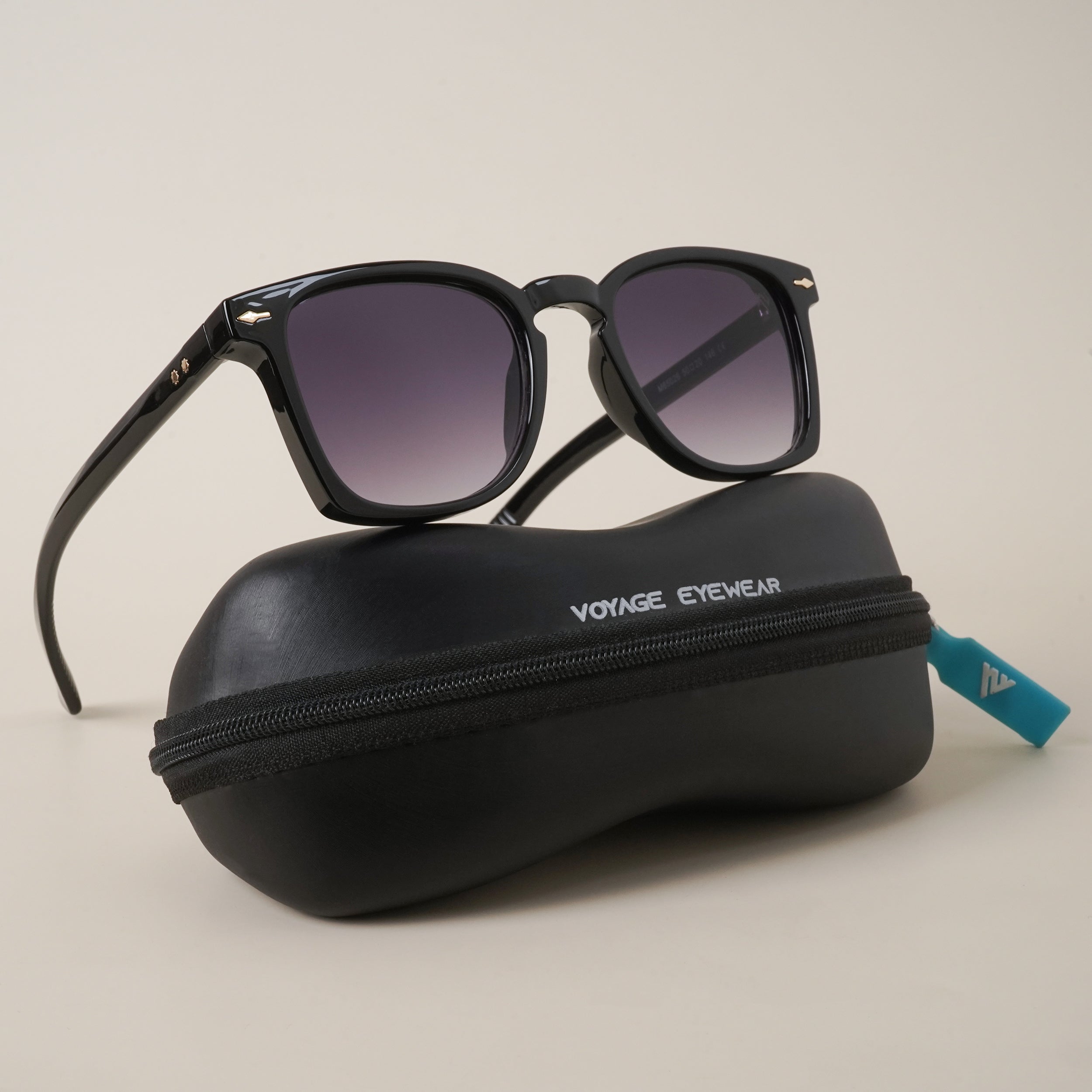 Voyage Grey Wayfarer Sunglasses (65026MG3826)