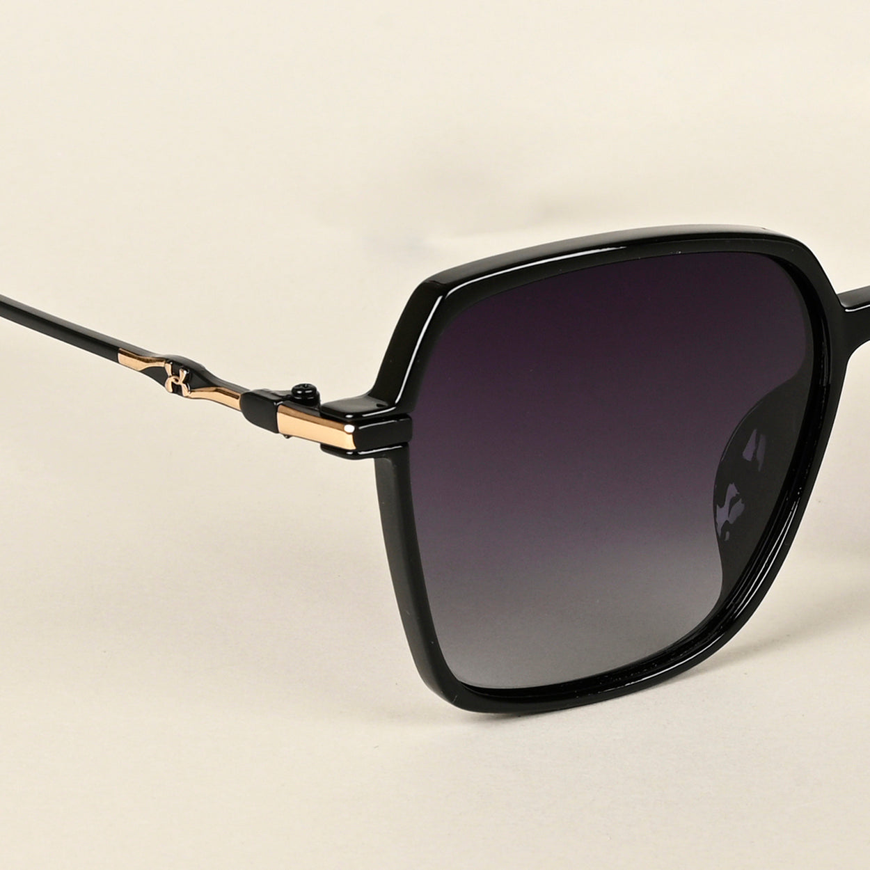 Voyage Black Square Polarized Sunglasses for Women (8239PMG4275)