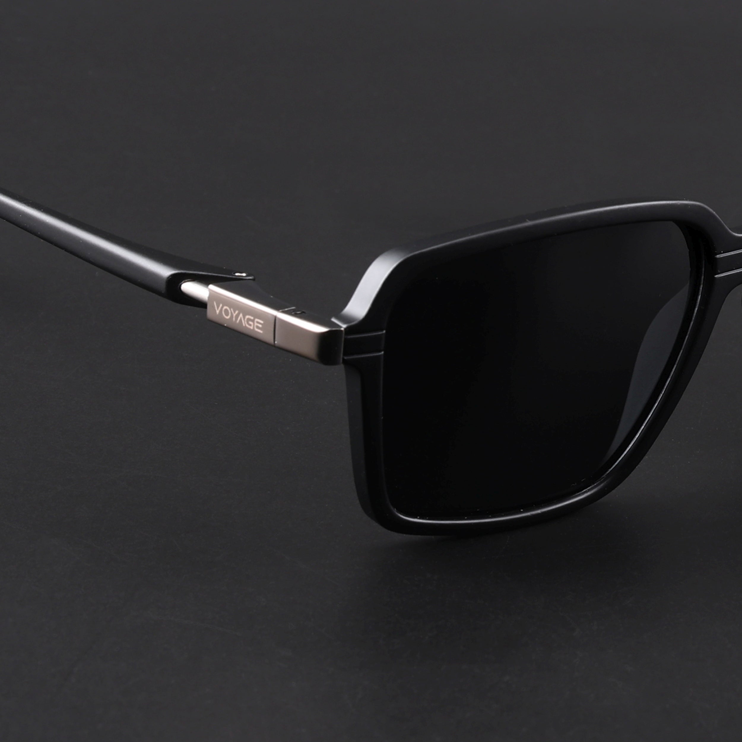 Hydra | Matt Black Polarized Square Sunglasses | PMG6654