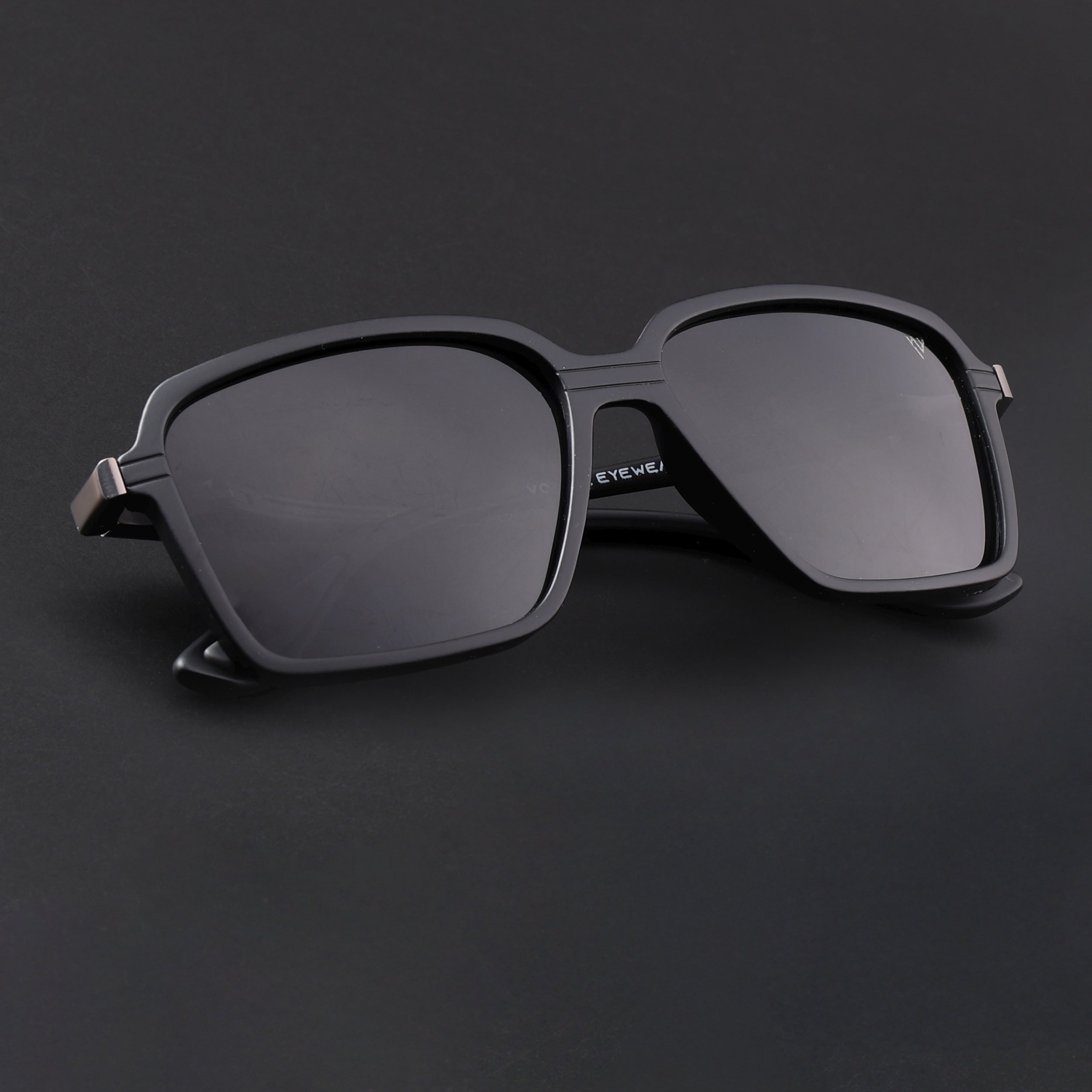 Hydra | Matt Black Polarized Square Sunglasses | PMG6654