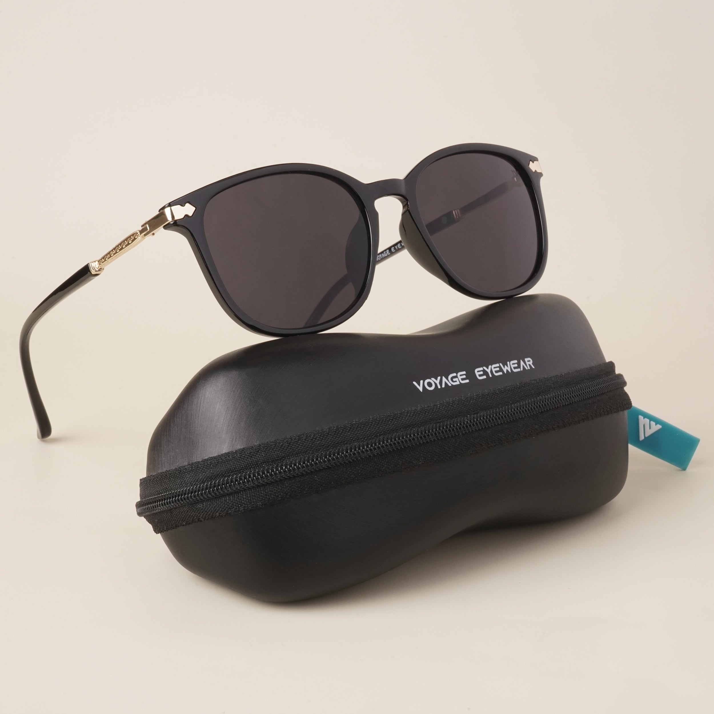 Voyage Black Over Size Sunglasses MG3182