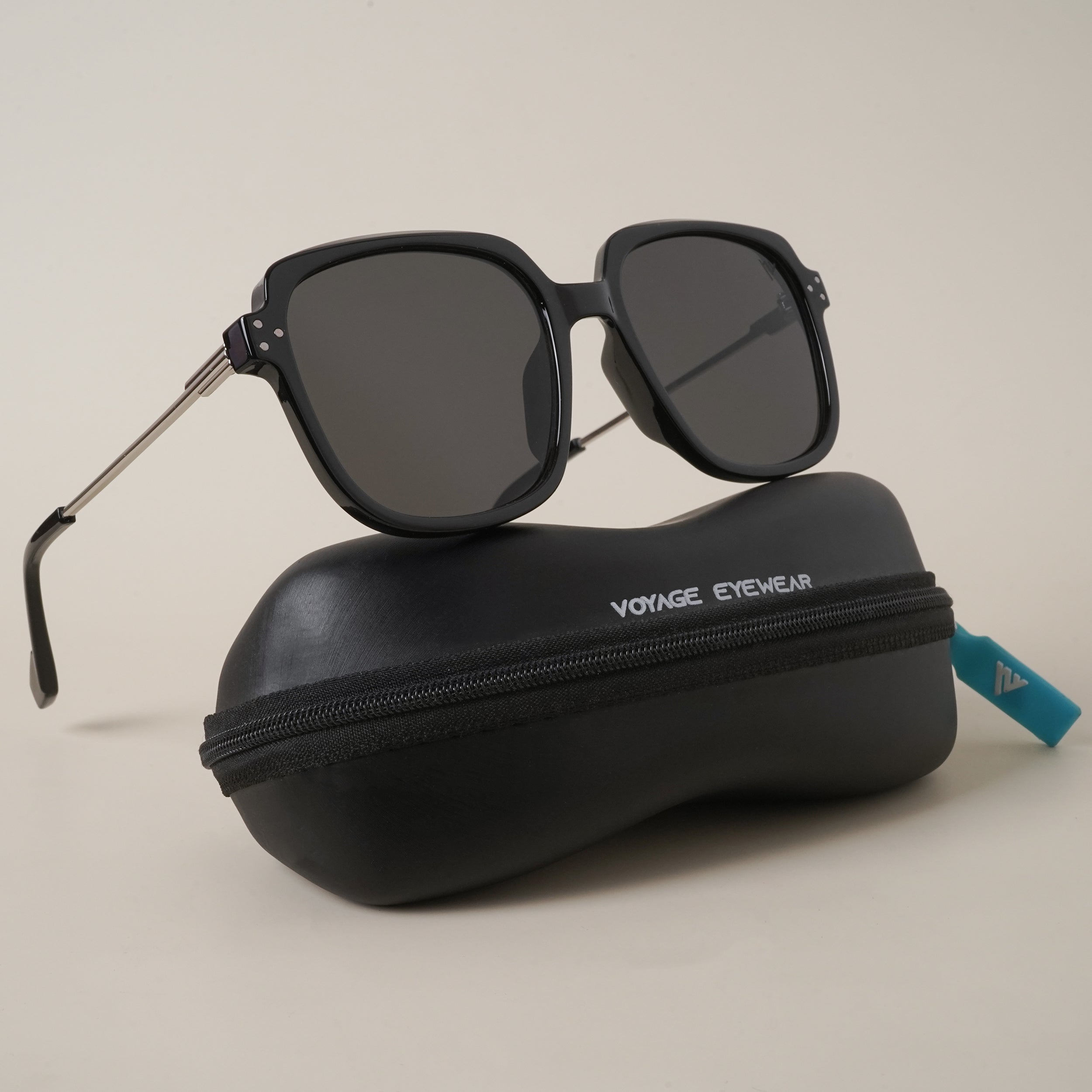 Voyage Black Square Sunglasses - MG3692