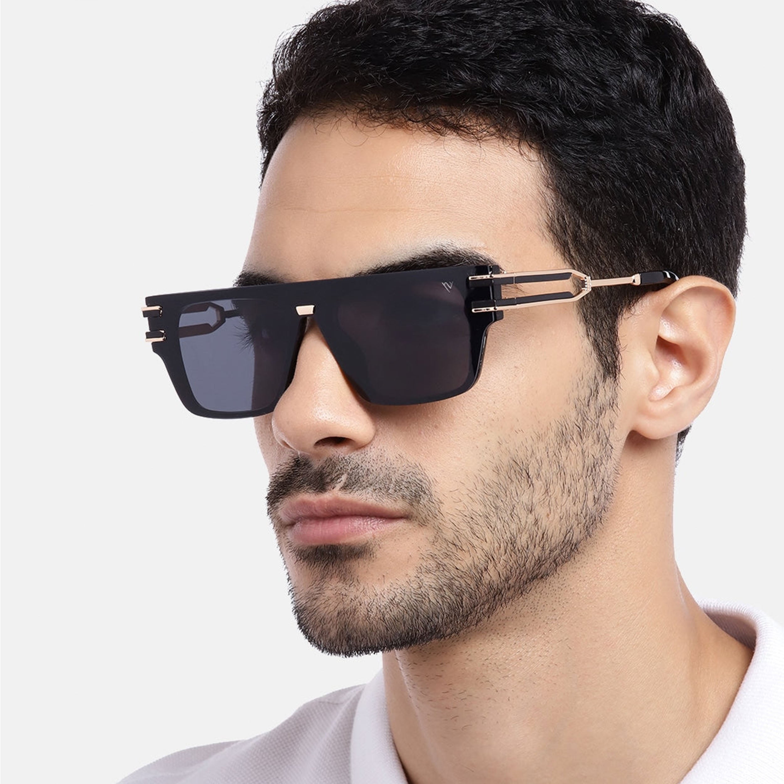 Helix | Black Wayfarer Sunglasses MG3714